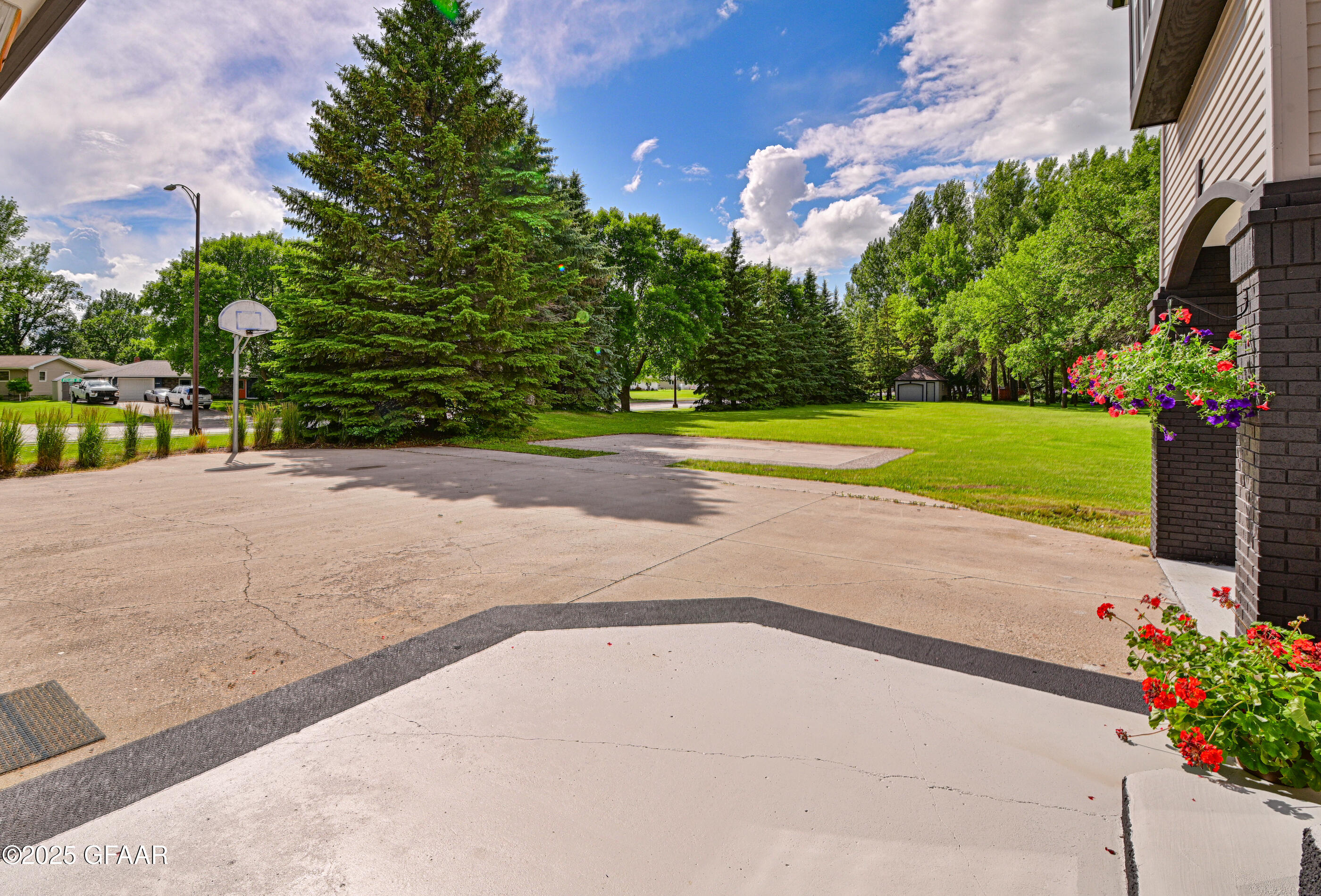 property viewer photo 55