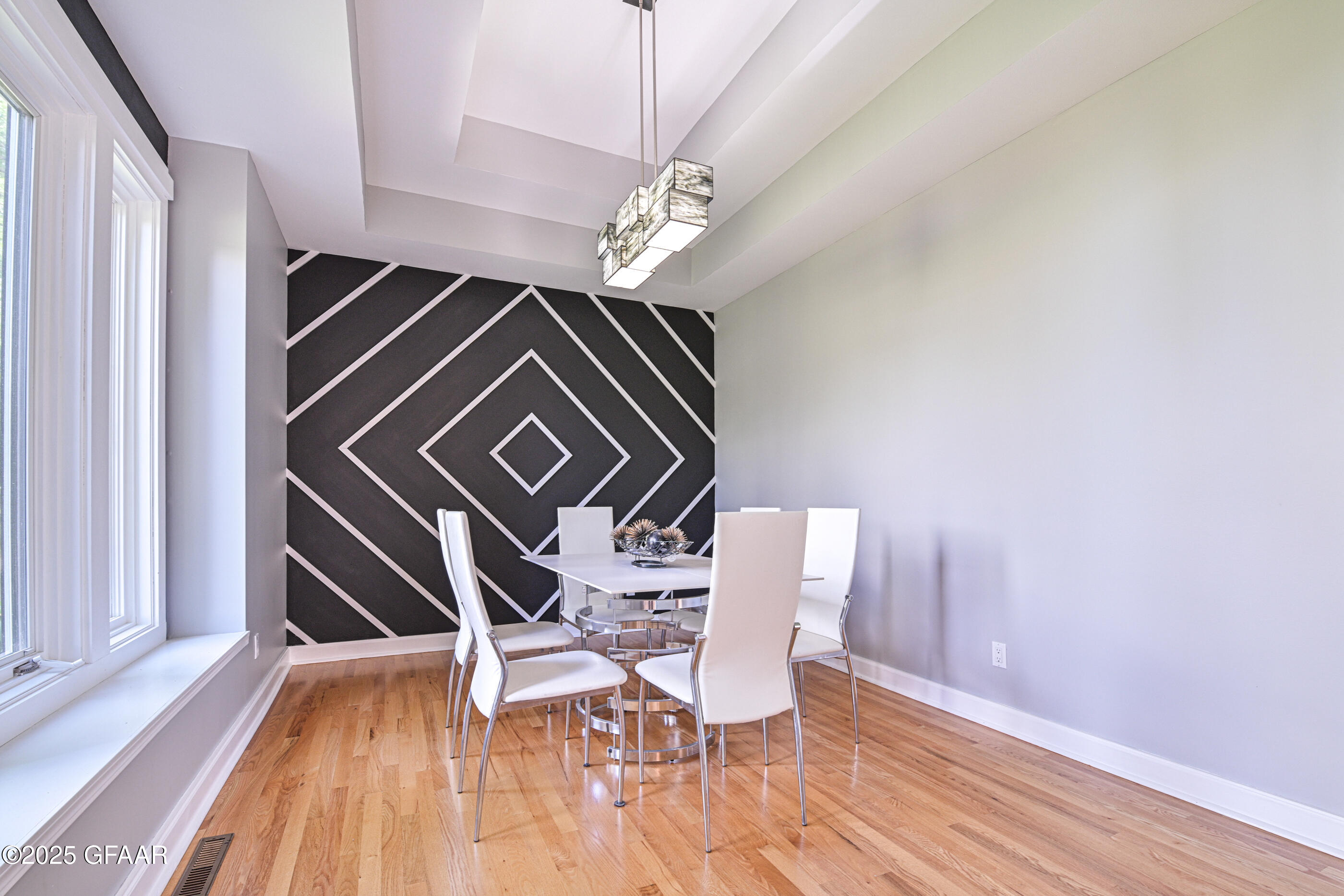 property viewer photo 6