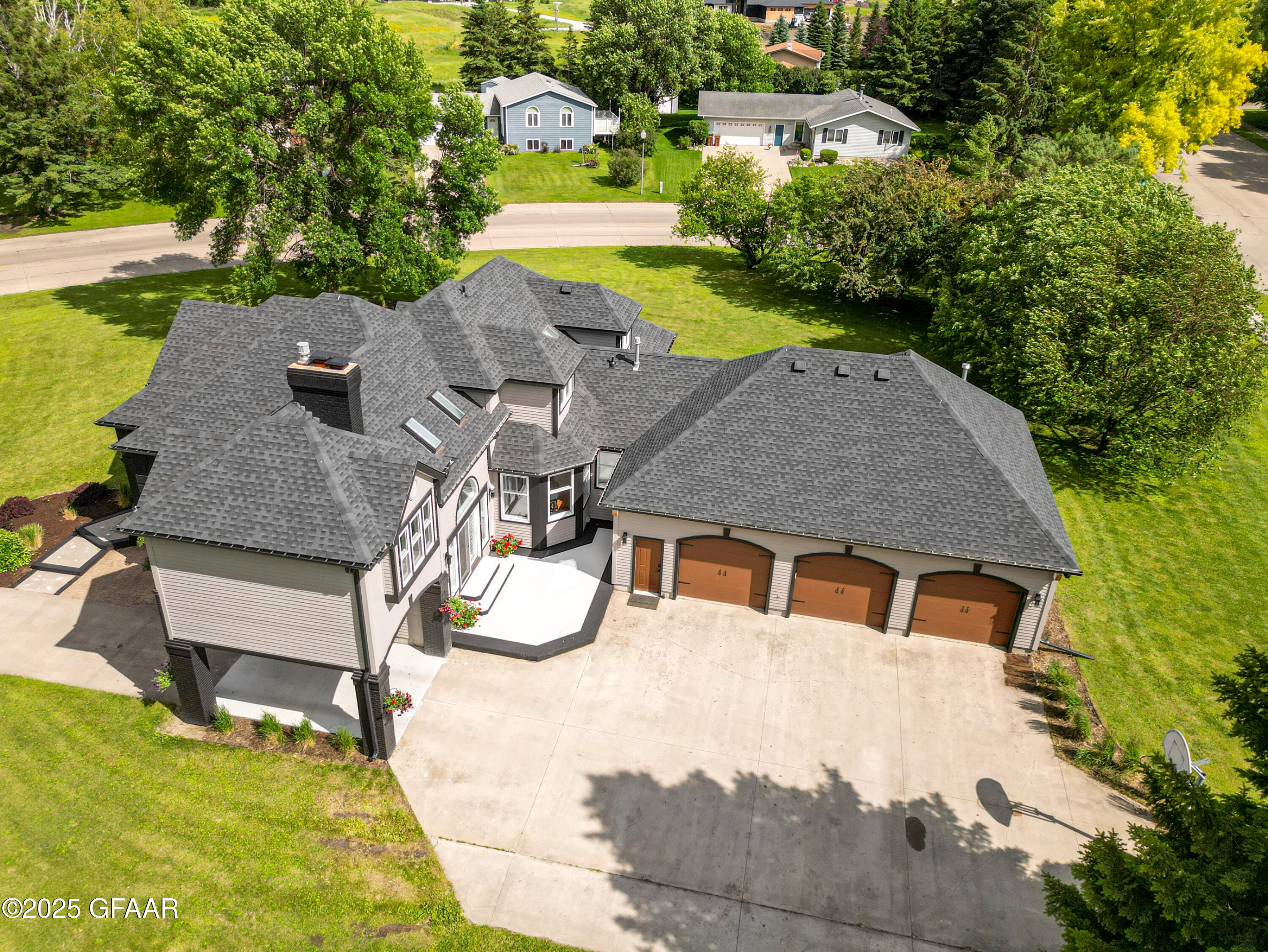 property viewer photo 61