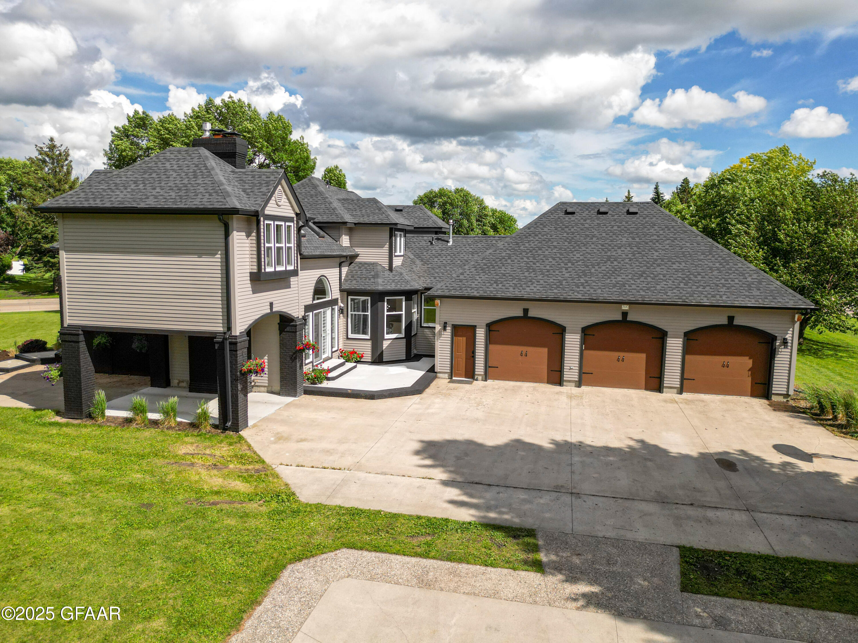 property viewer photo 62