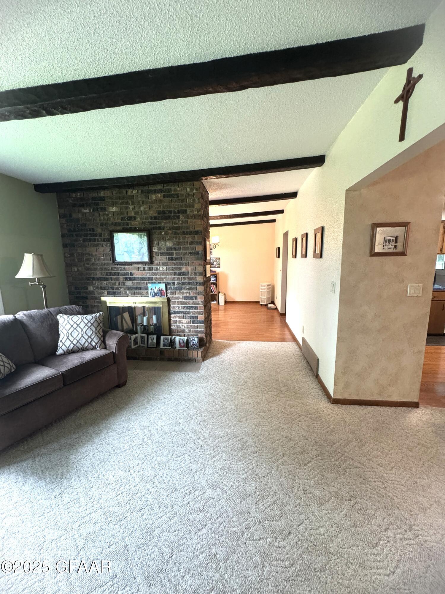 property viewer photo 10