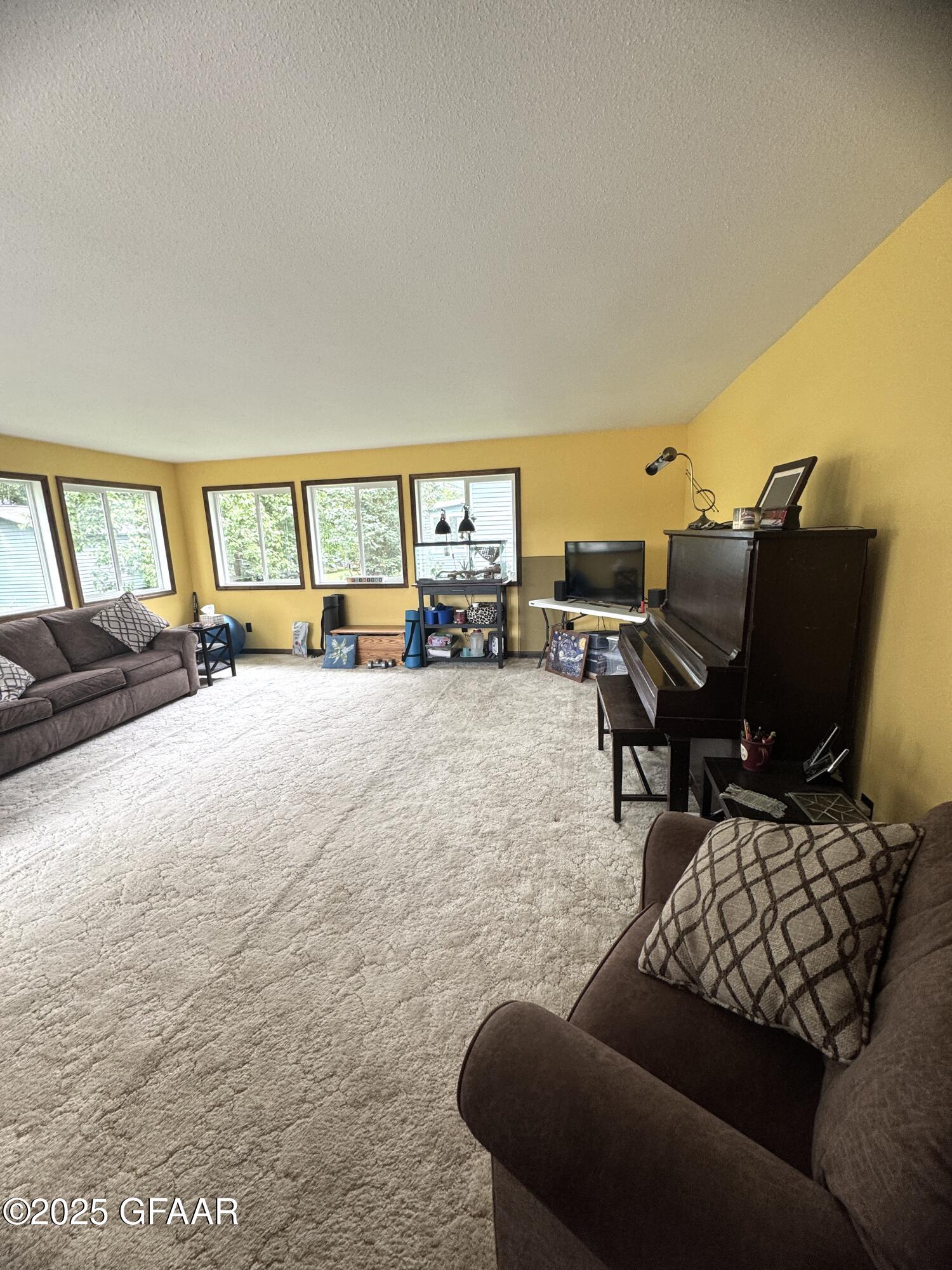 property viewer photo 16