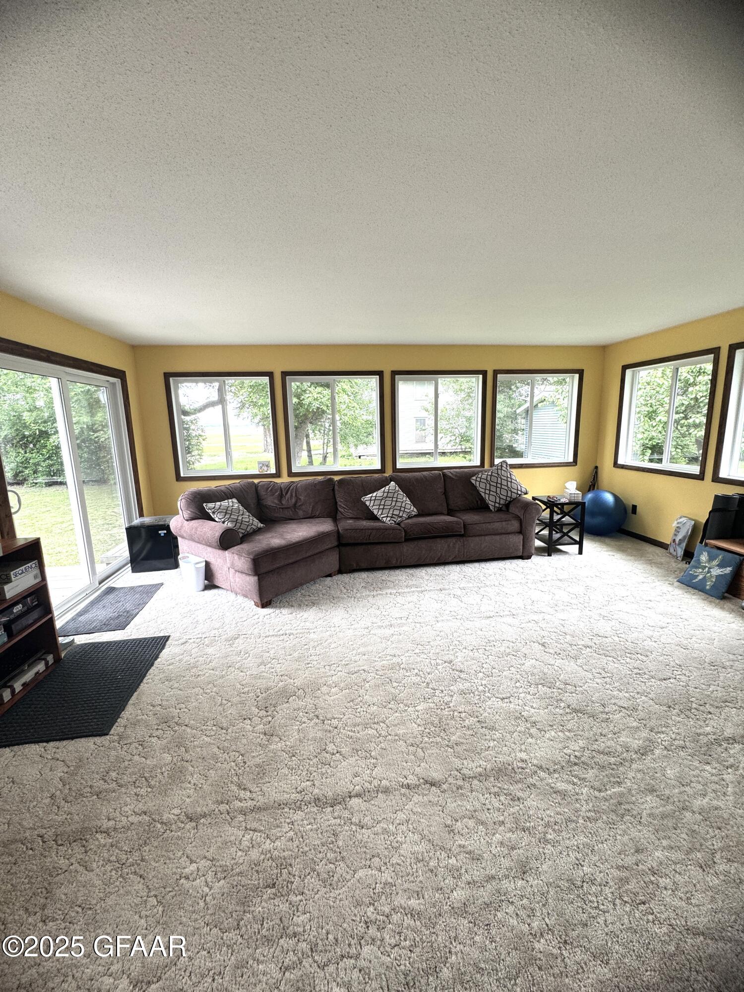 property viewer photo 19