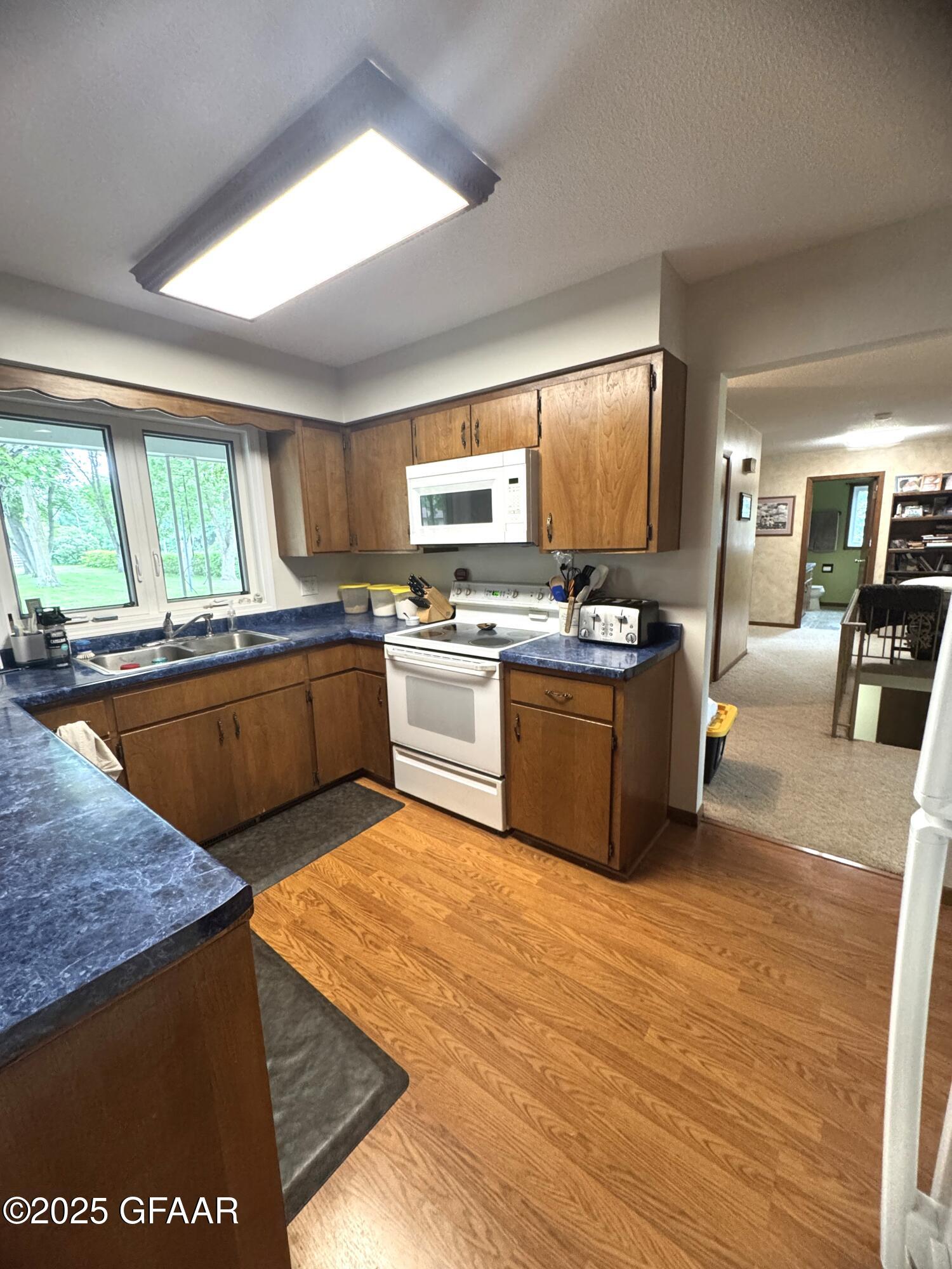 property viewer photo 23