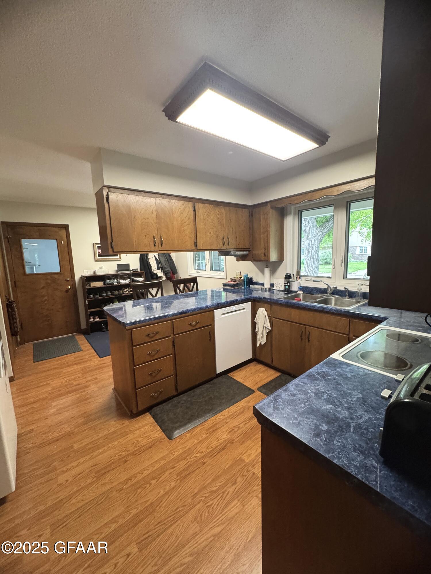 property viewer photo 25