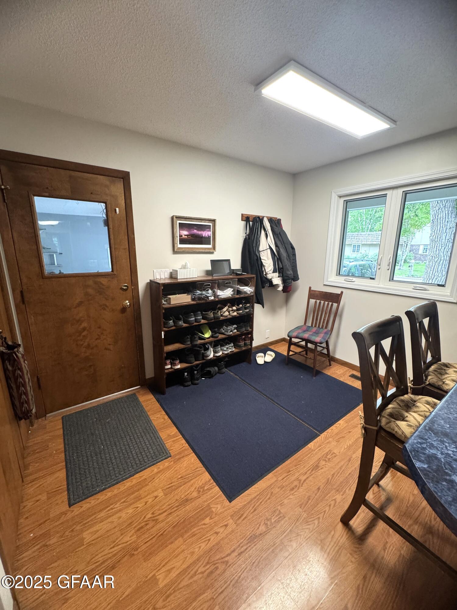 property viewer photo 26