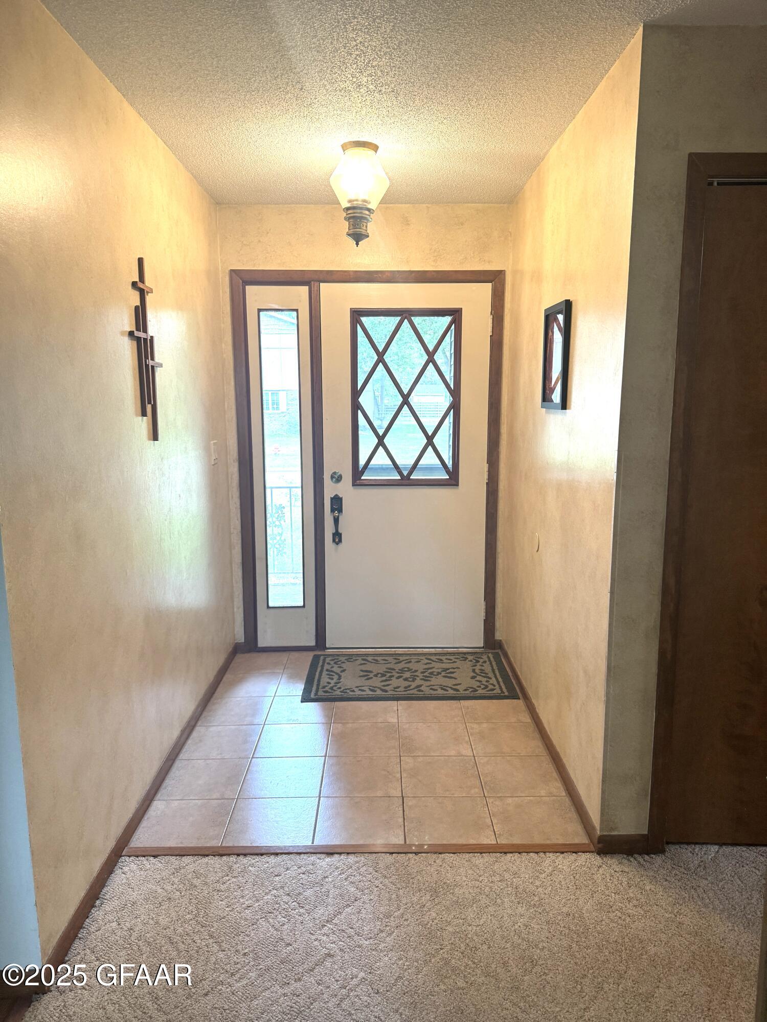 property viewer photo 3