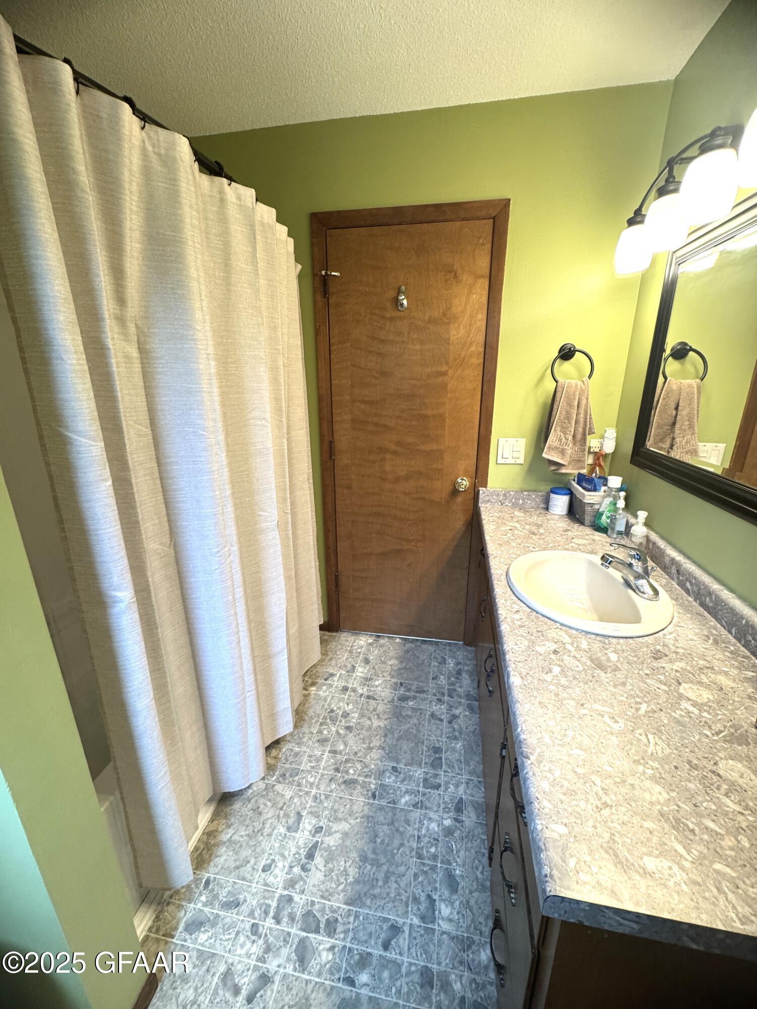 property viewer photo 38