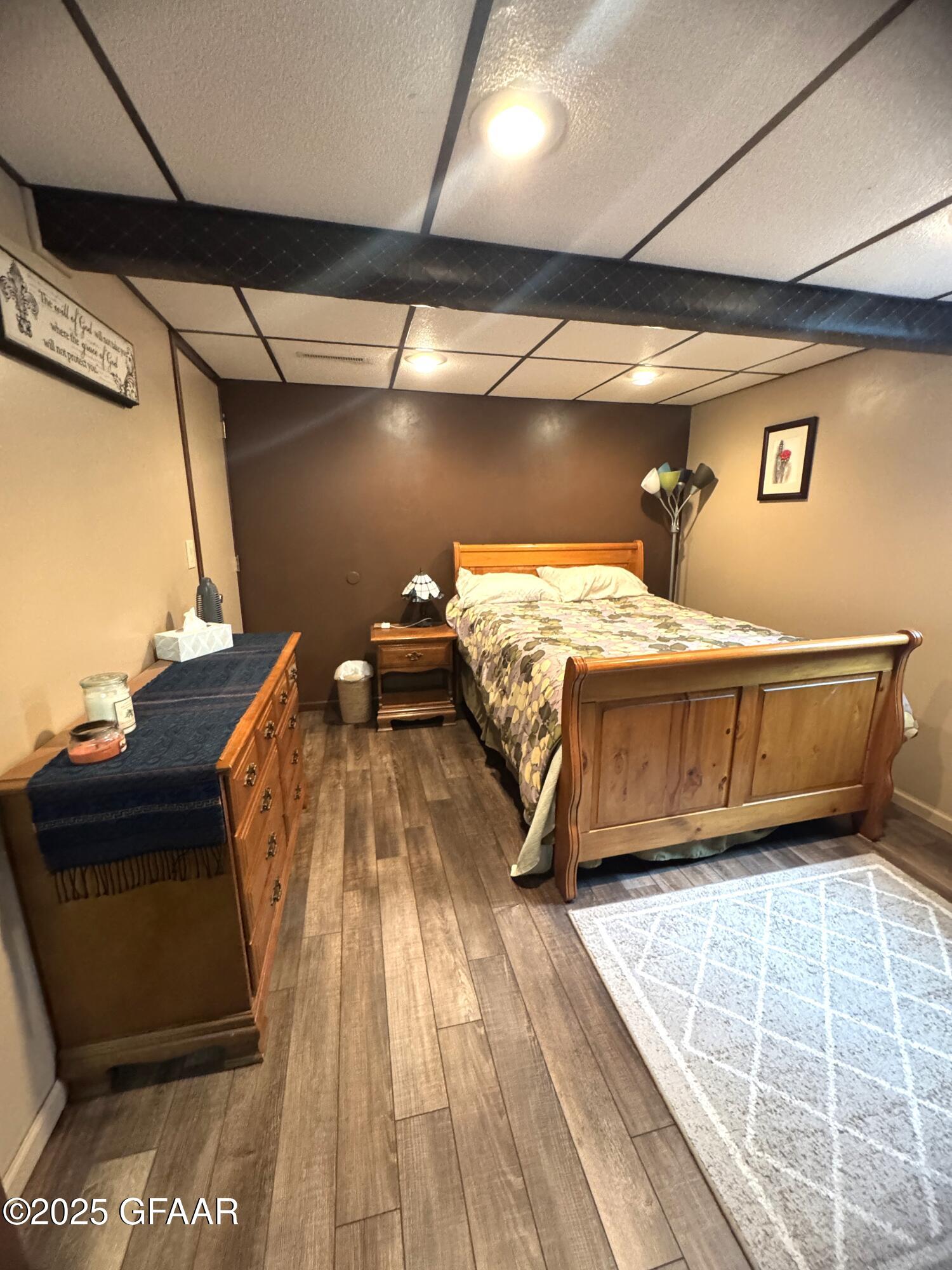 property viewer photo 42
