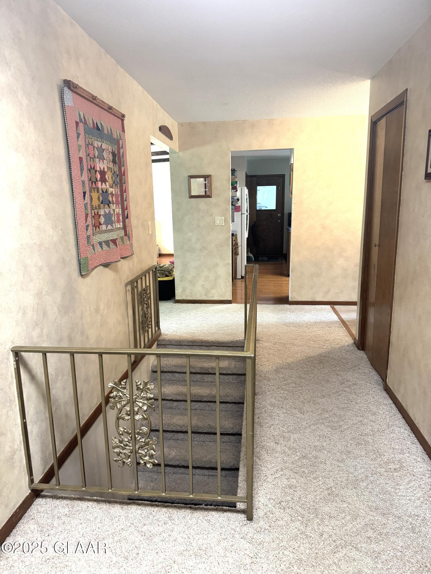 property viewer photo 5