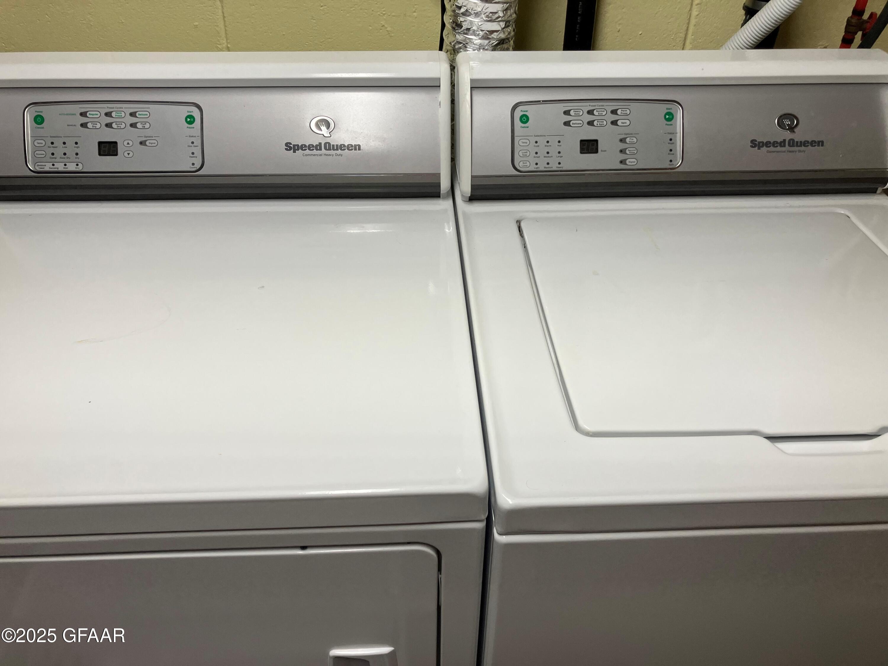 property viewer photo 64