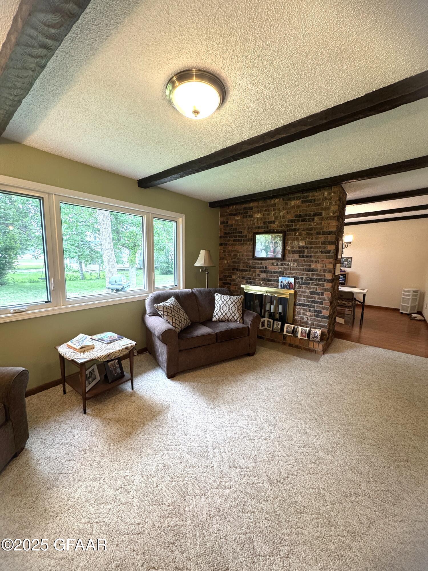 property viewer photo 8