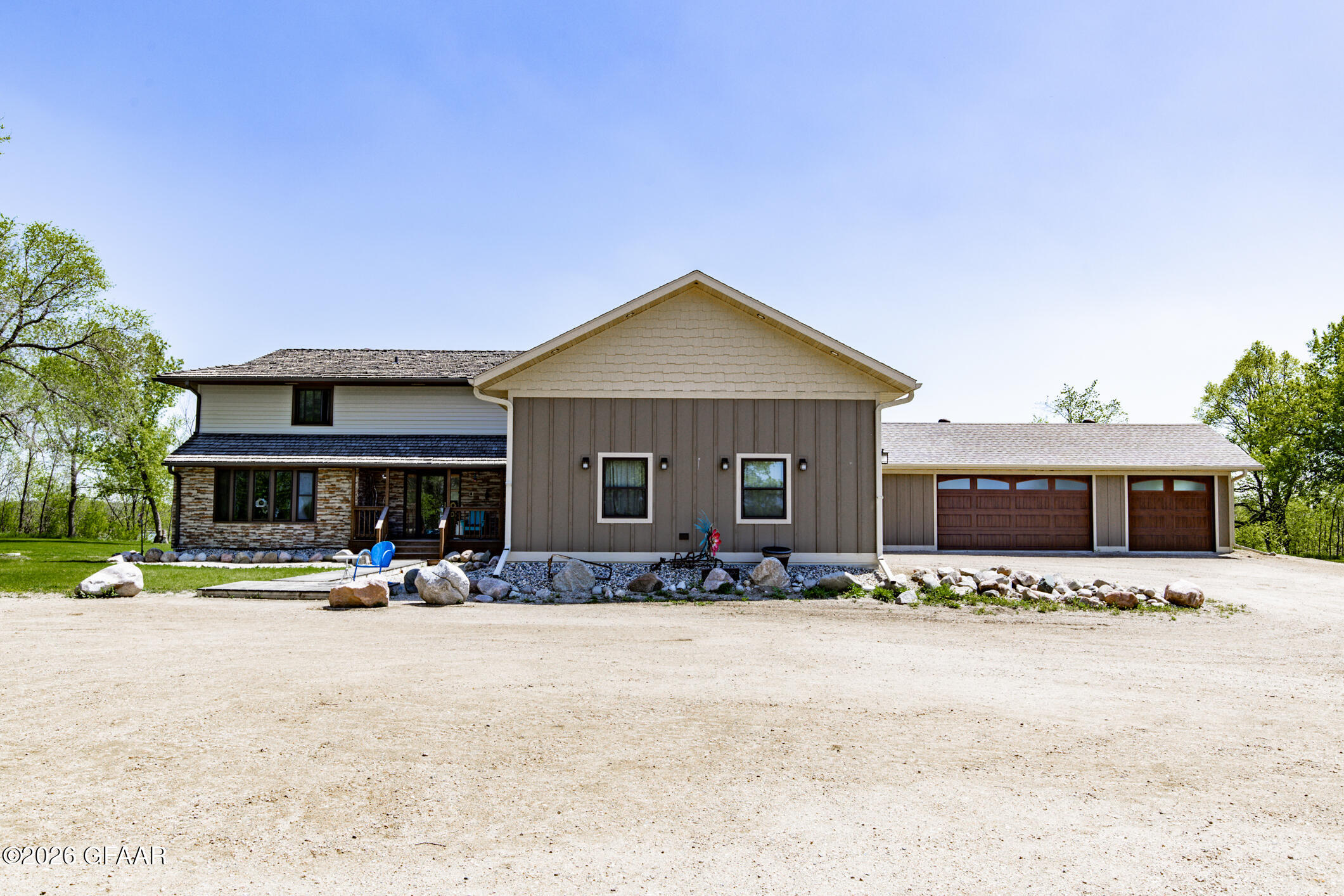 main property photo 5
