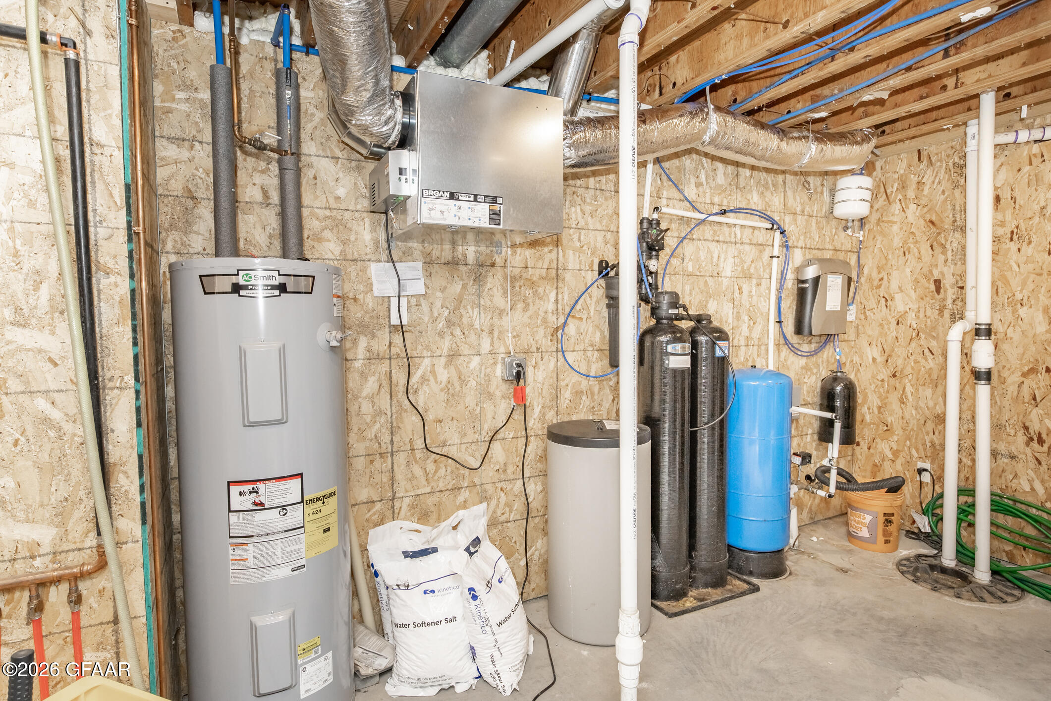 main property photo 60