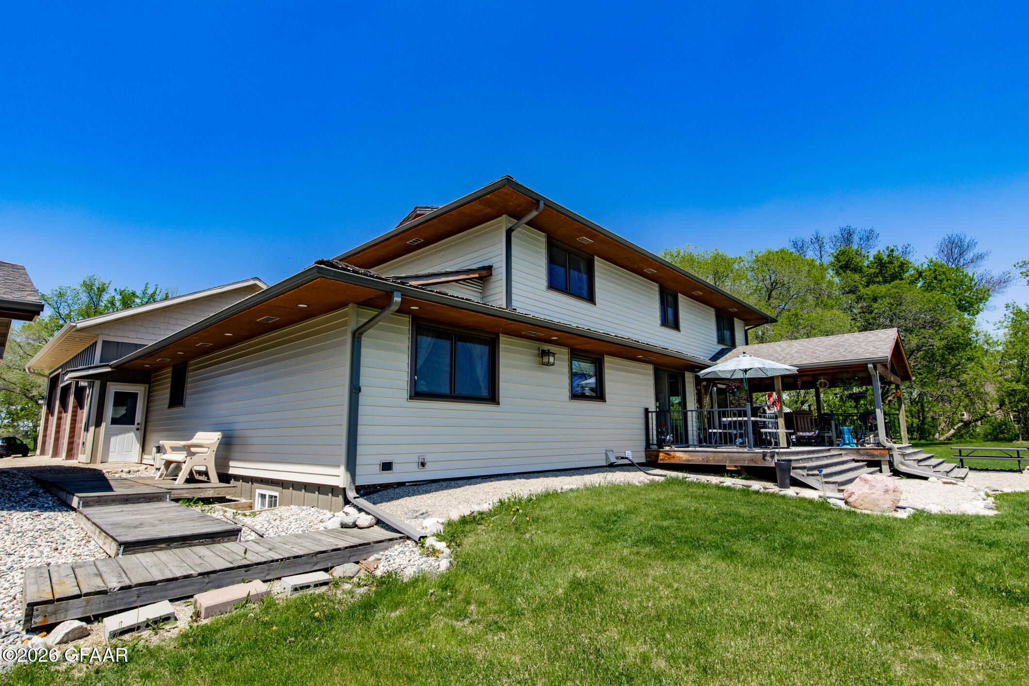 main property photo 61