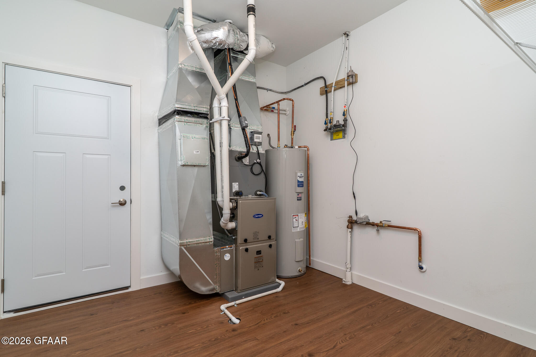 main property photo 21