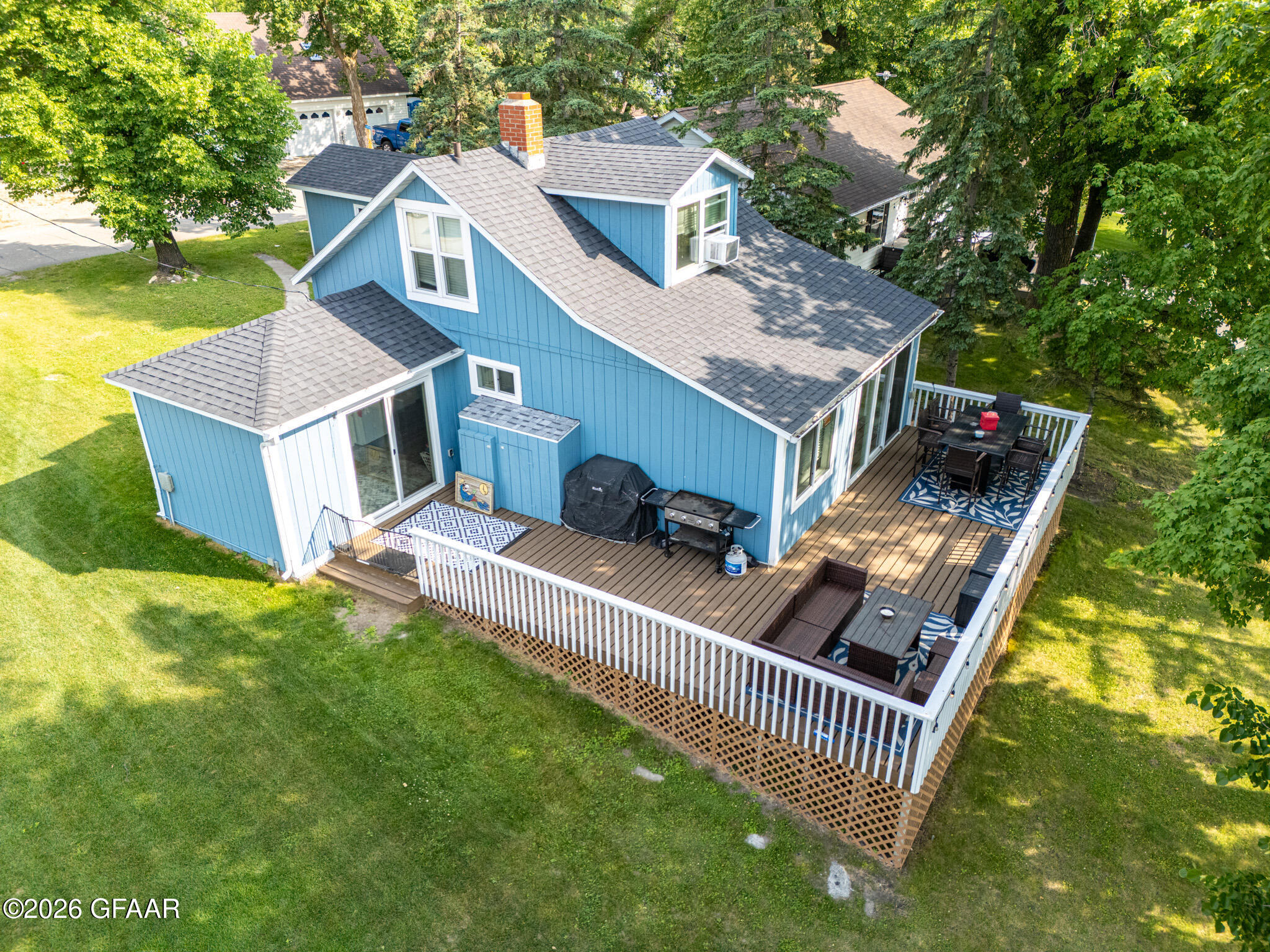 main property photo 23