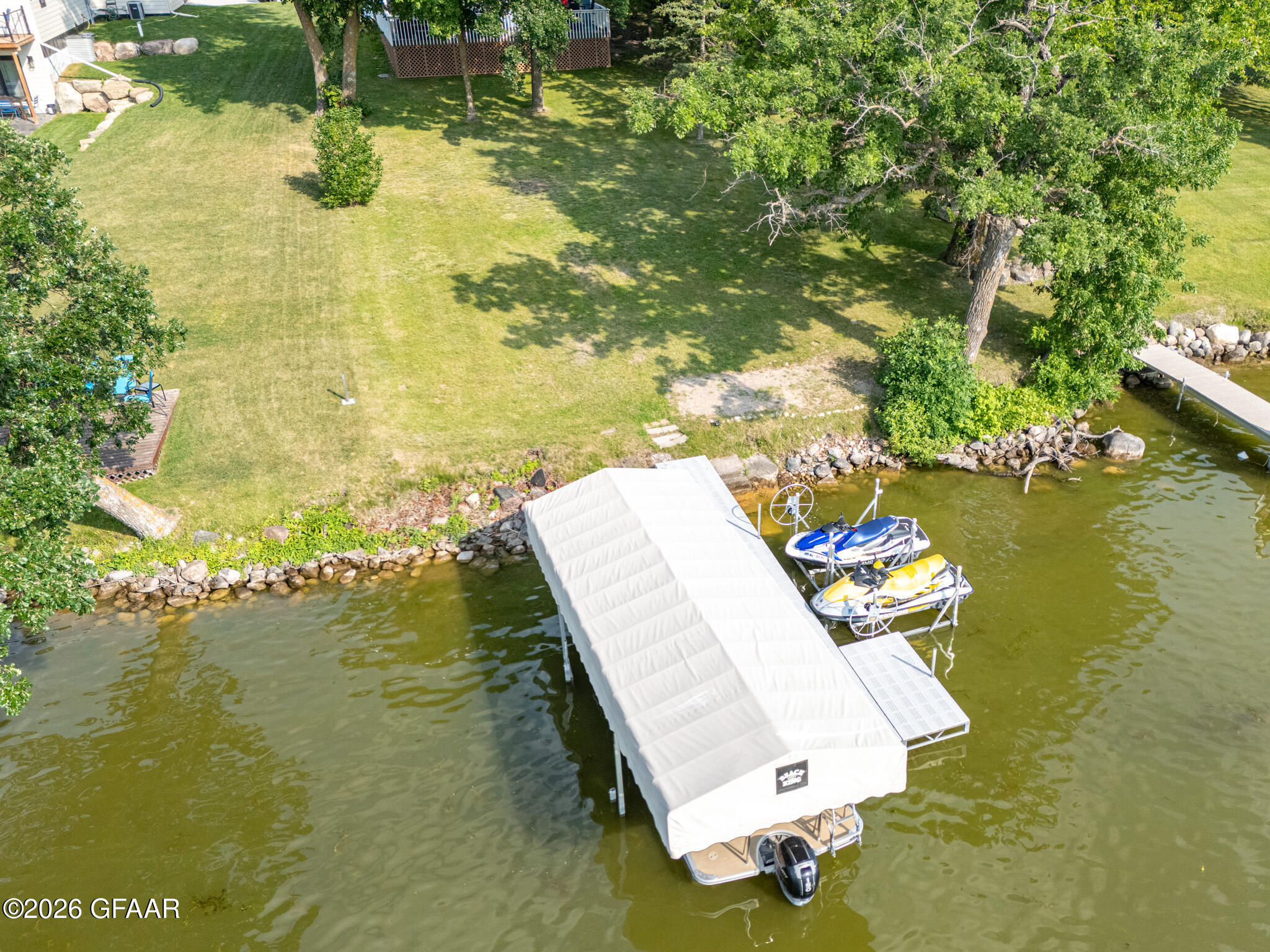 main property photo 29