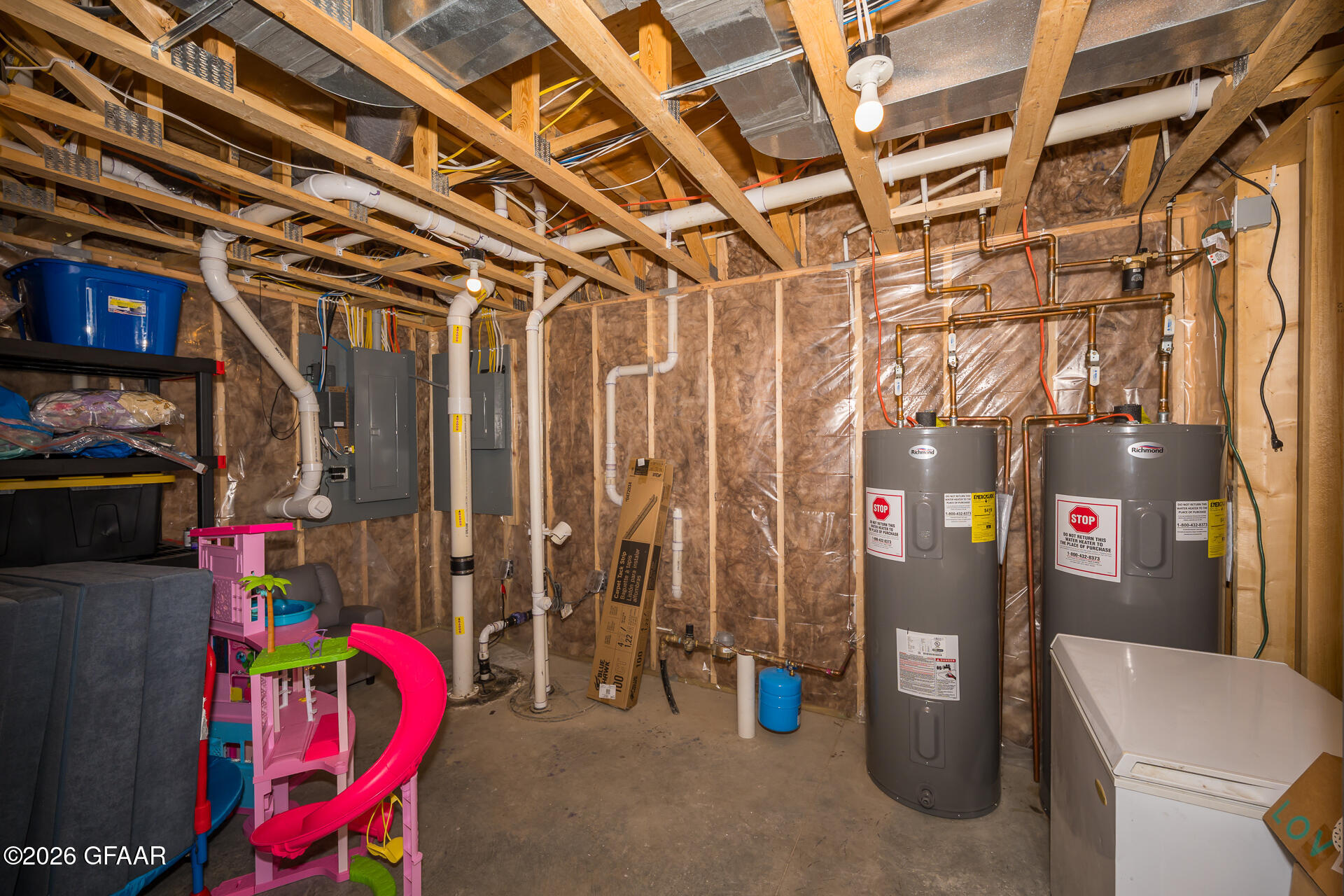 main property photo 45