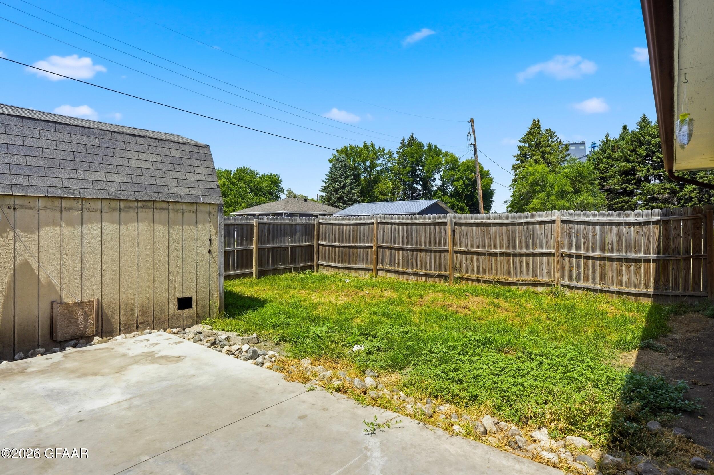 main property photo 27
