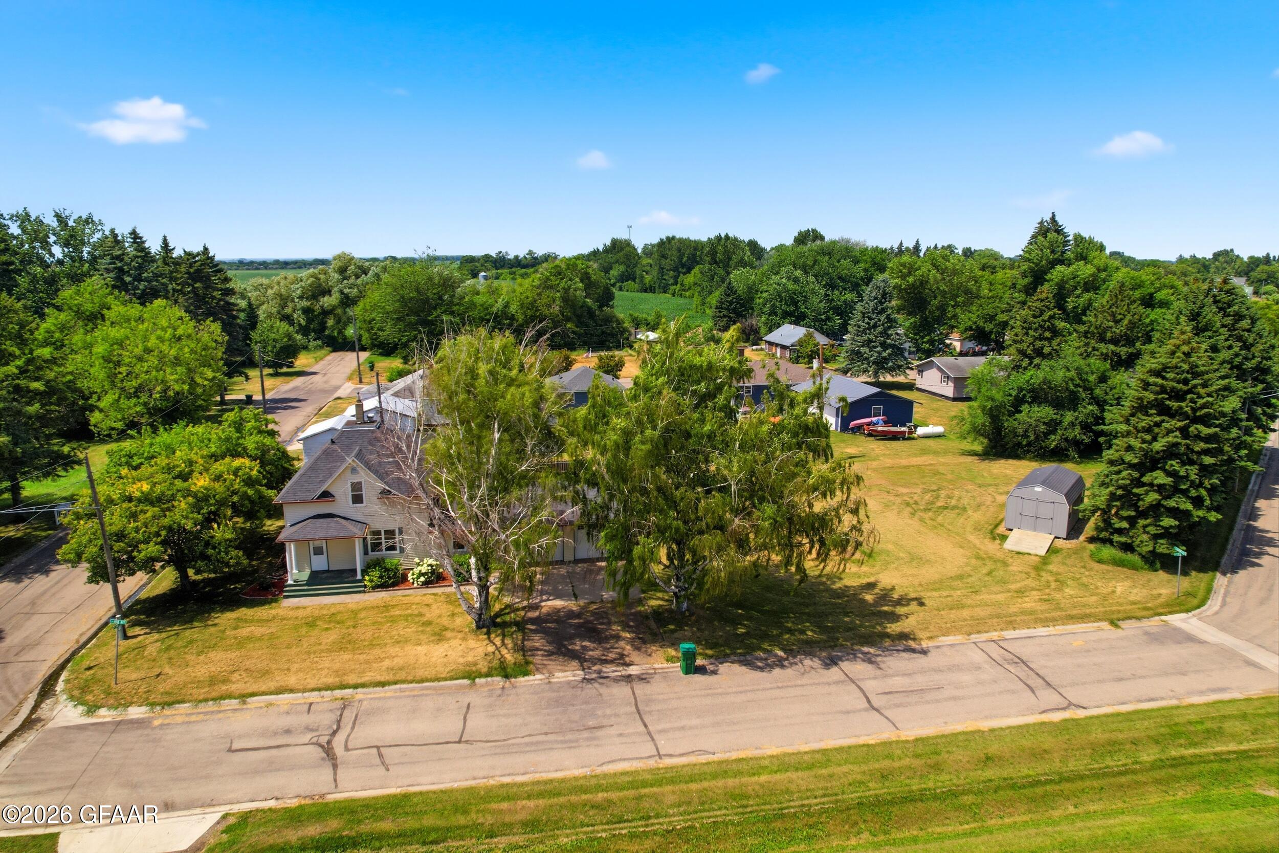 main property photo 30