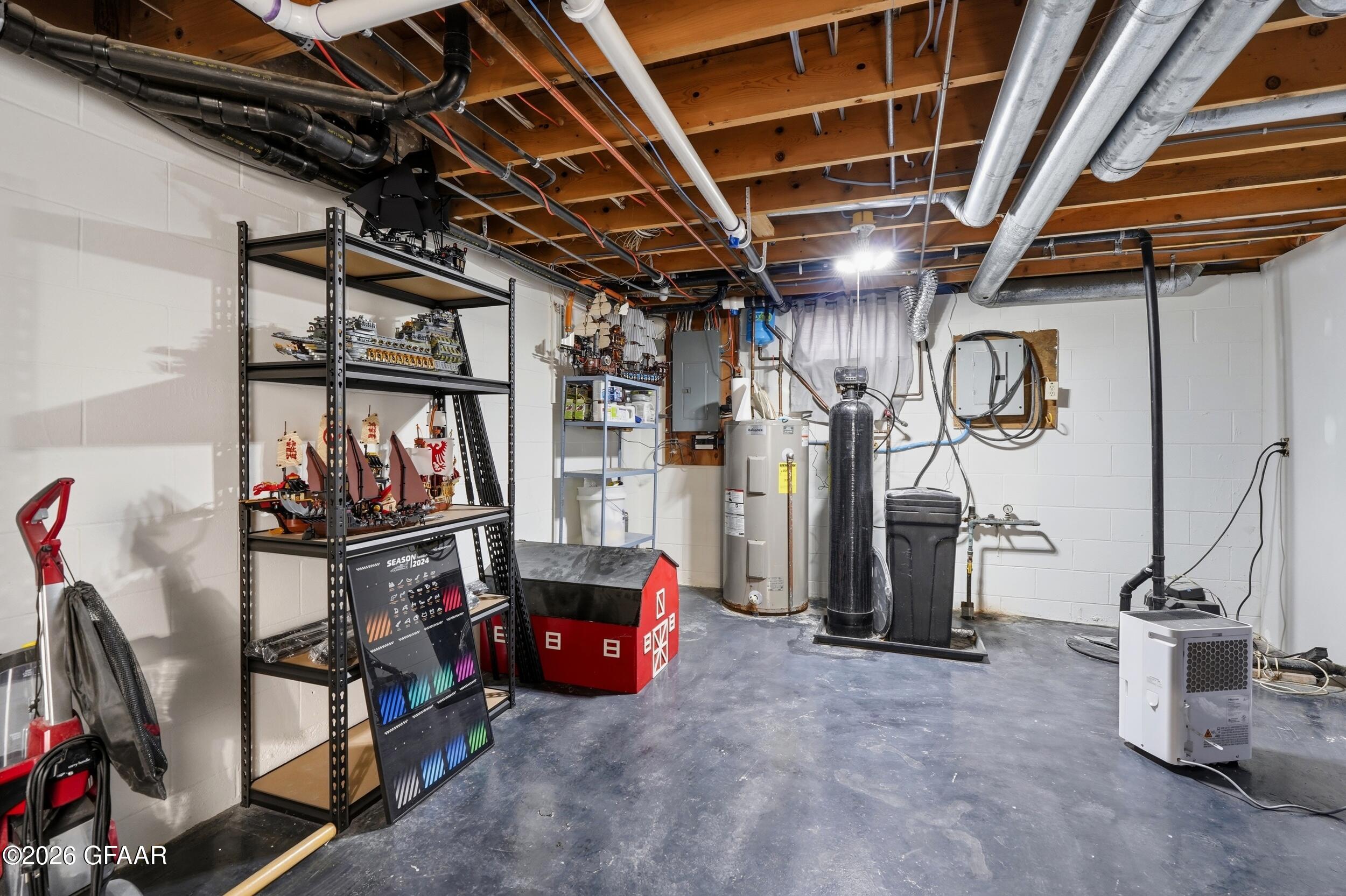 main property photo 24