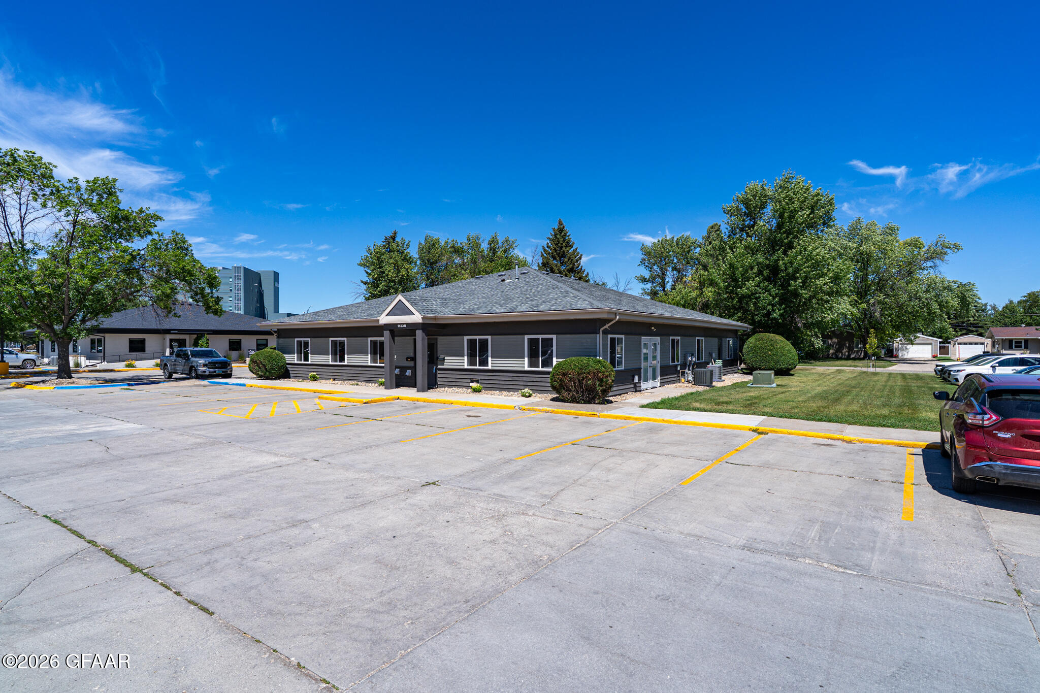 main property photo 17