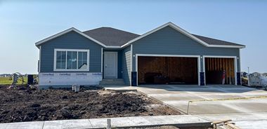 image of property with 4 Bed | 3 Bath | 2,884 Sqft