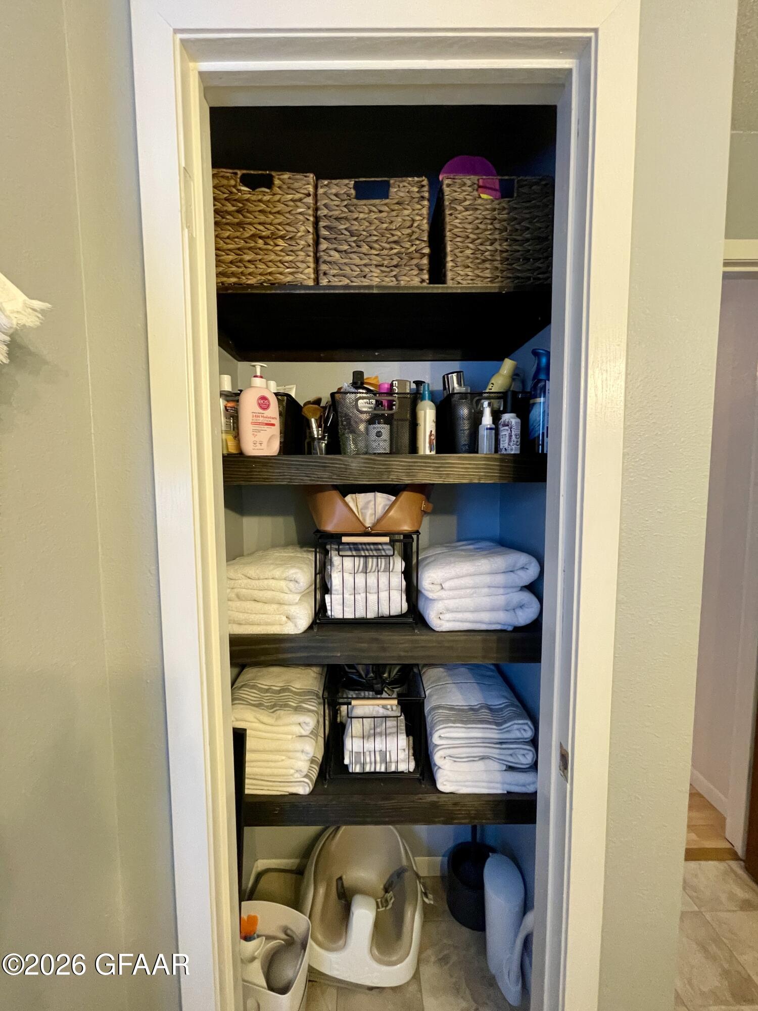 property viewer photo 10