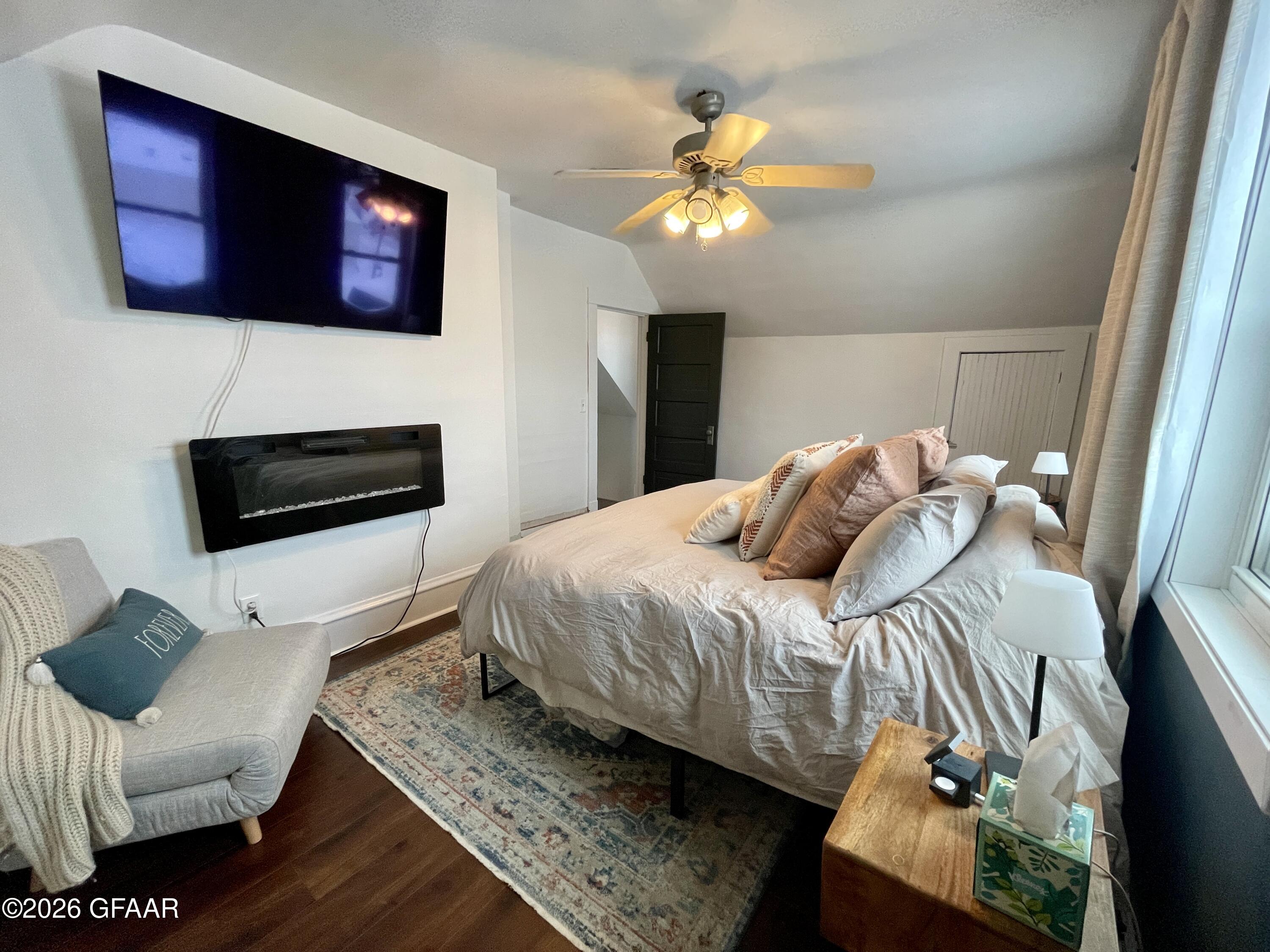 property viewer photo 15