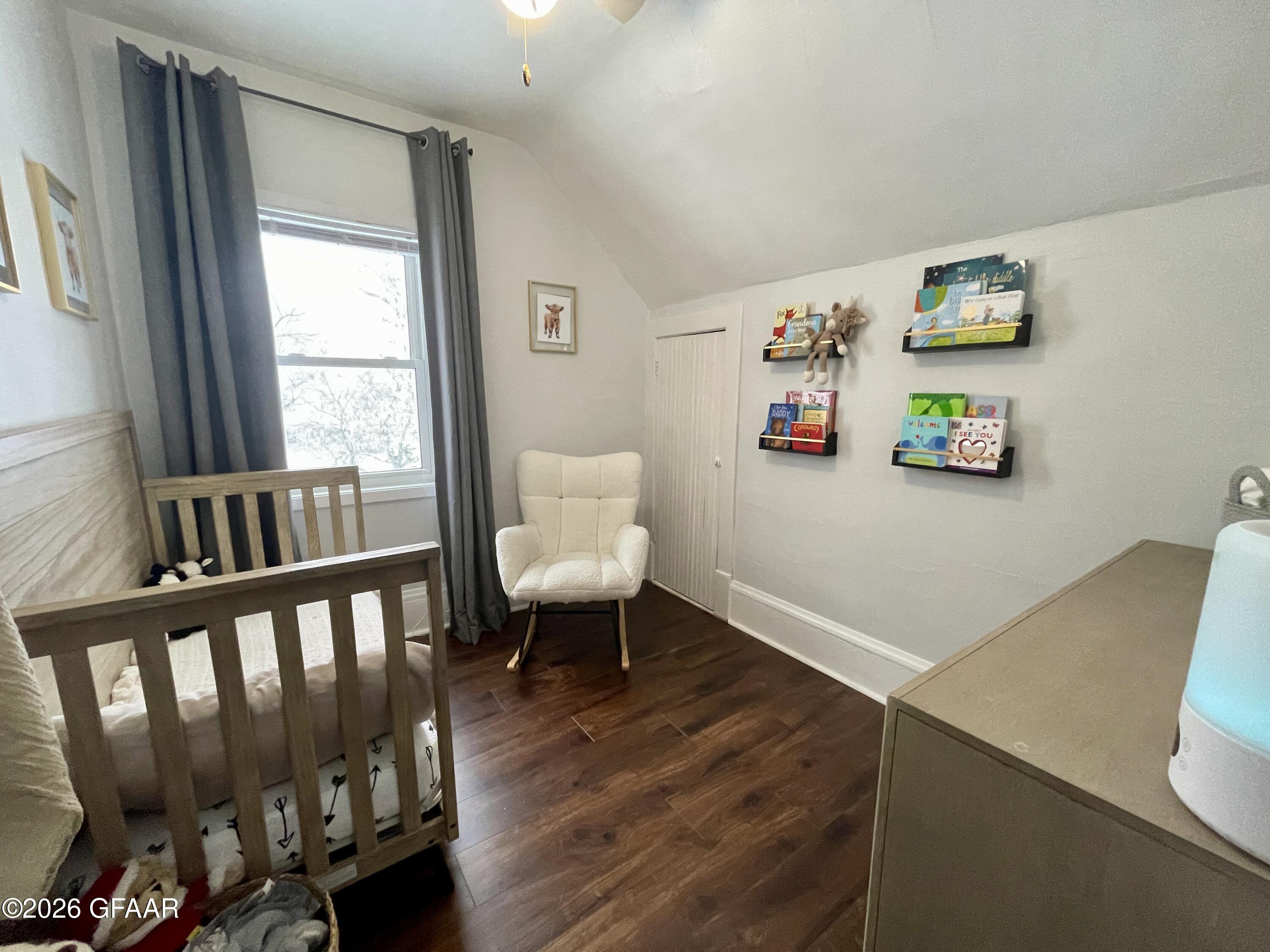 property viewer photo 16