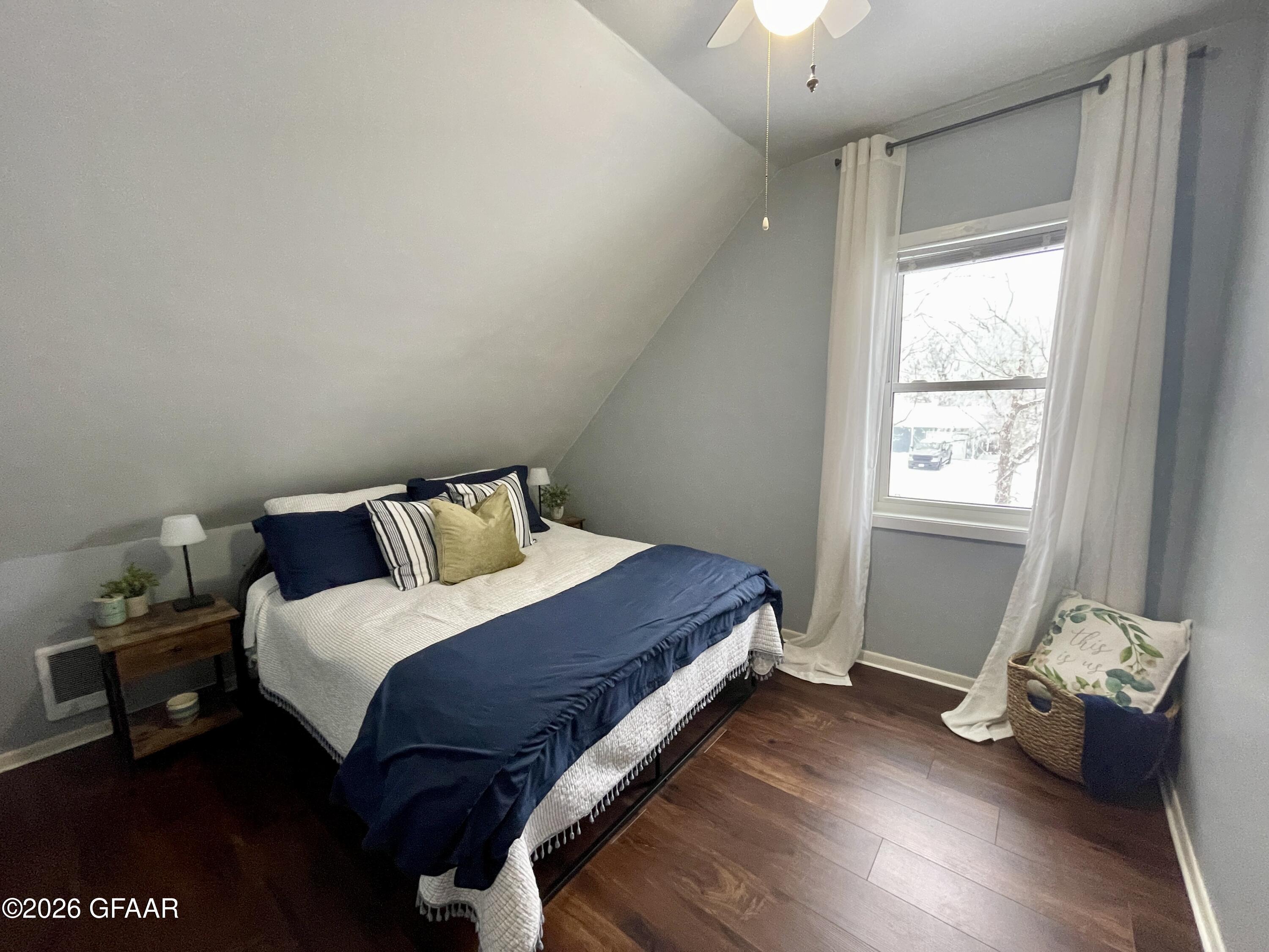 property viewer photo 19