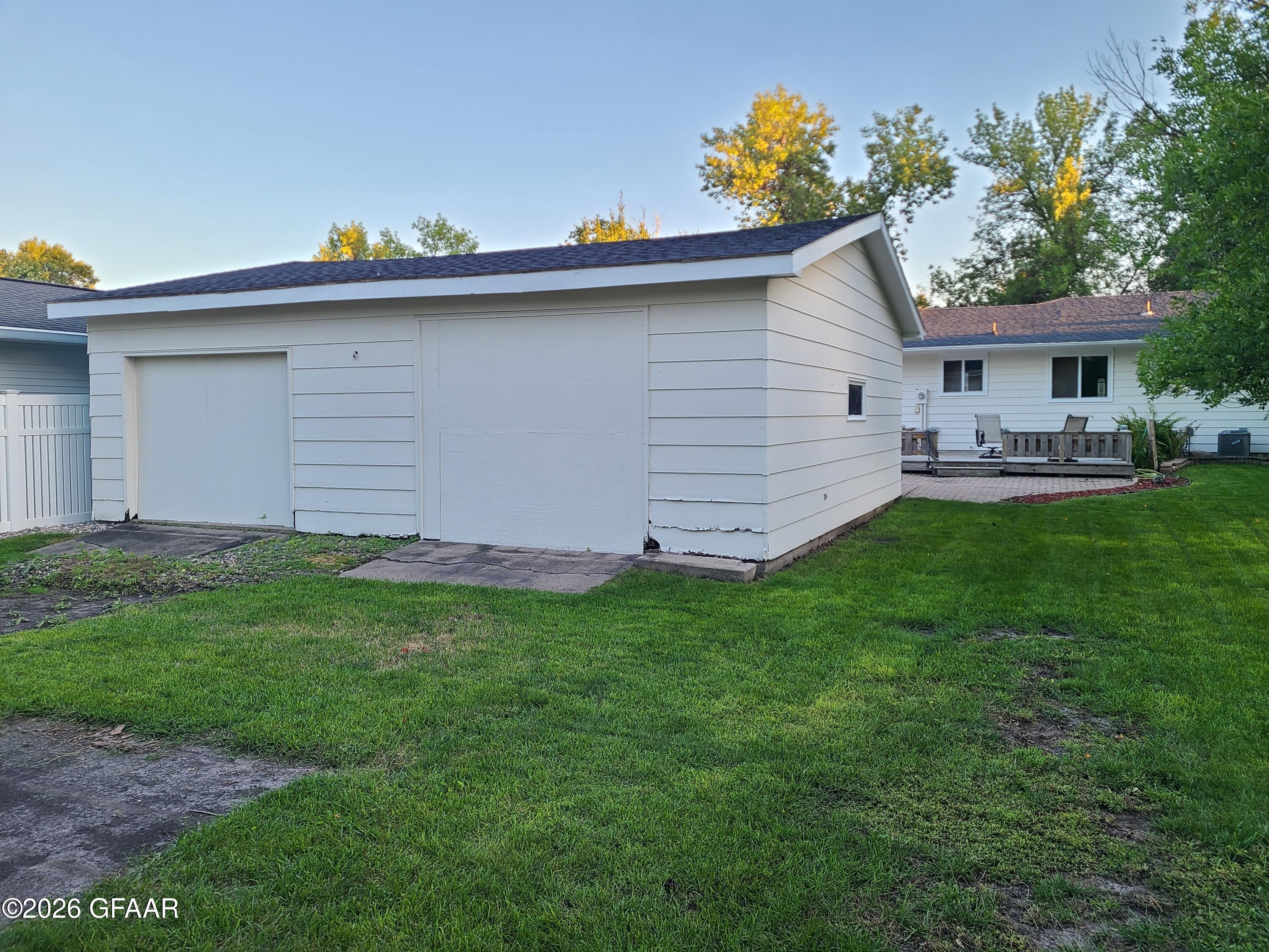 main property photo 43