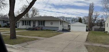 image of property with 2 Bed | 2 Bath | 2,352 Sqft