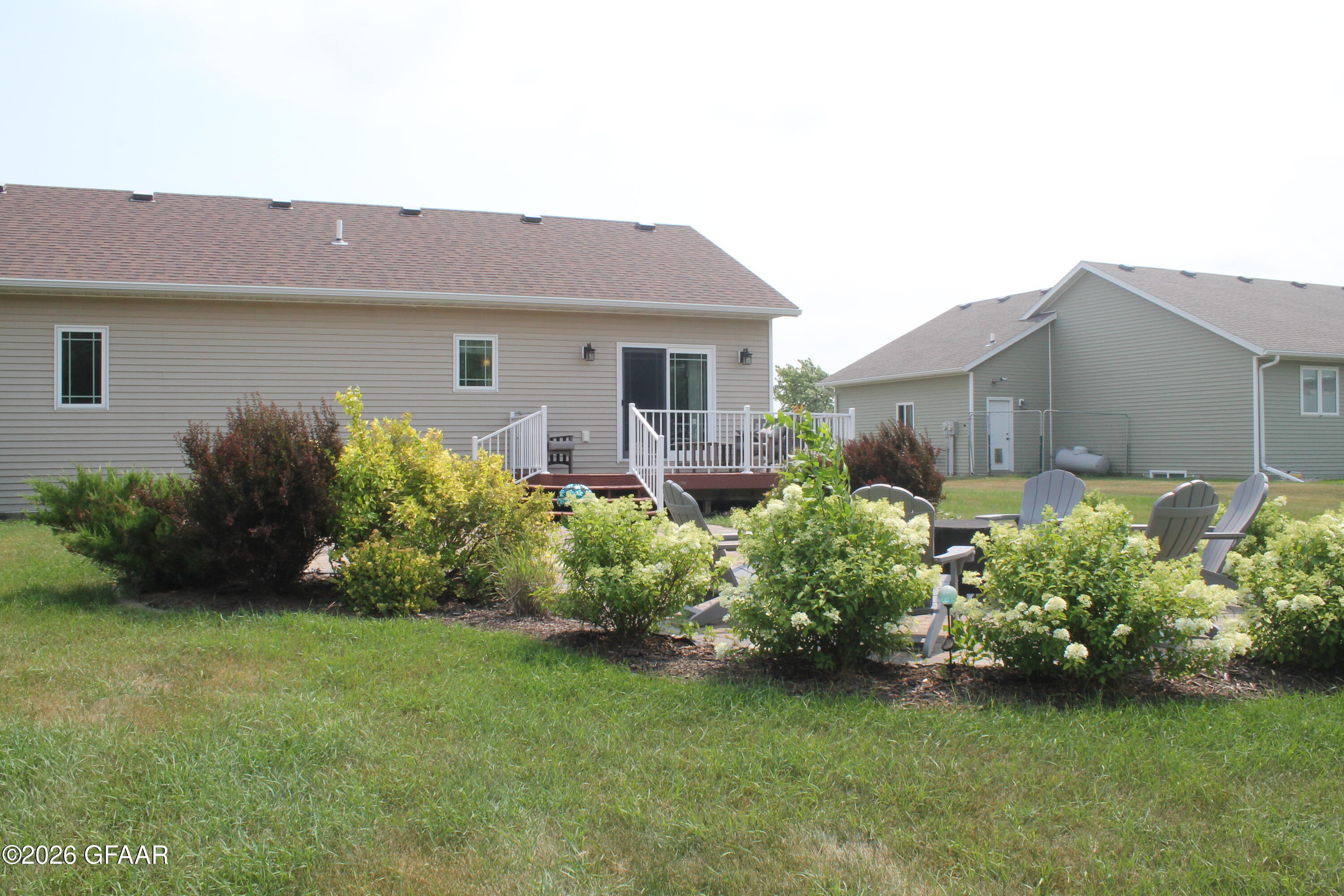 main property photo 81