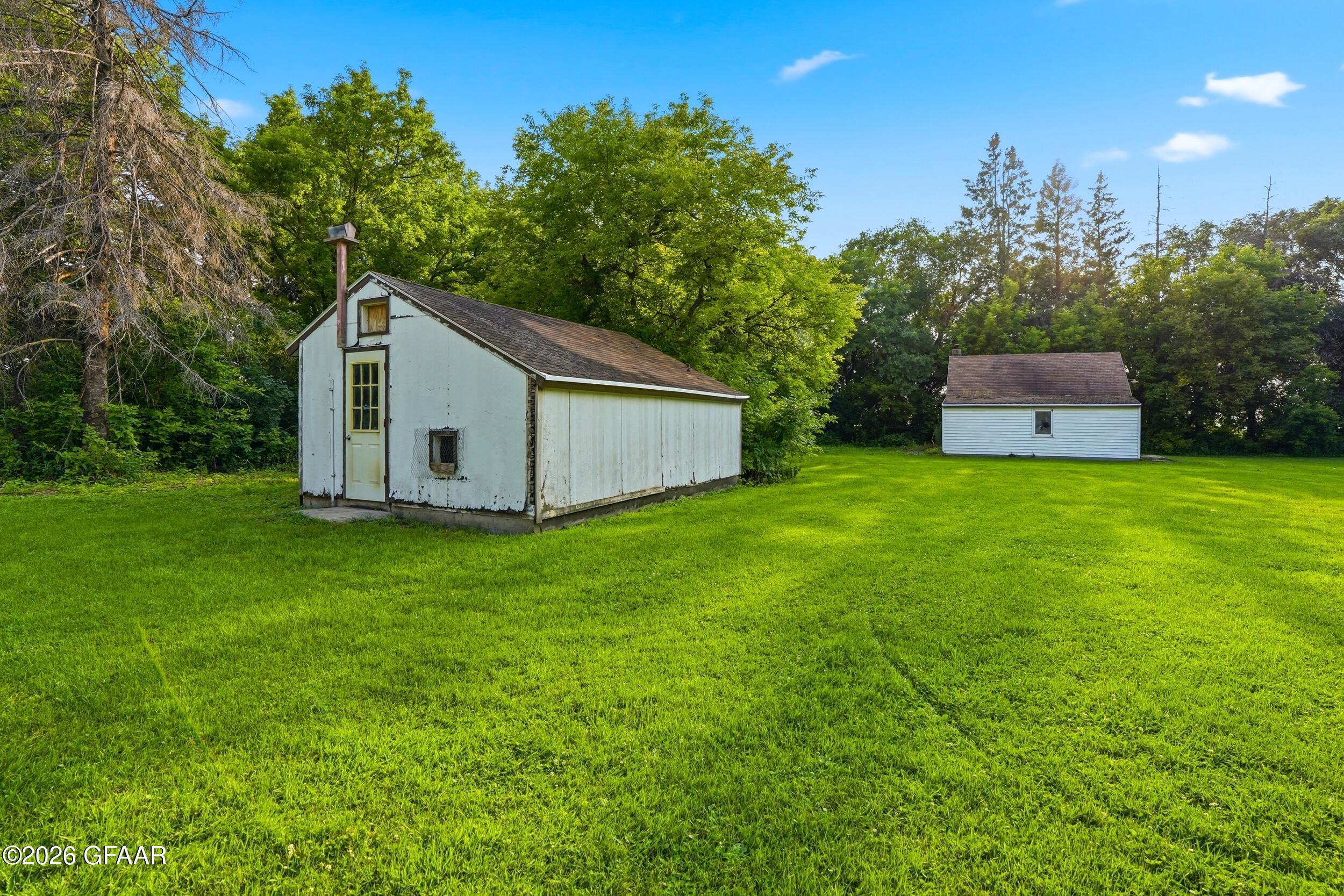 main property photo 31