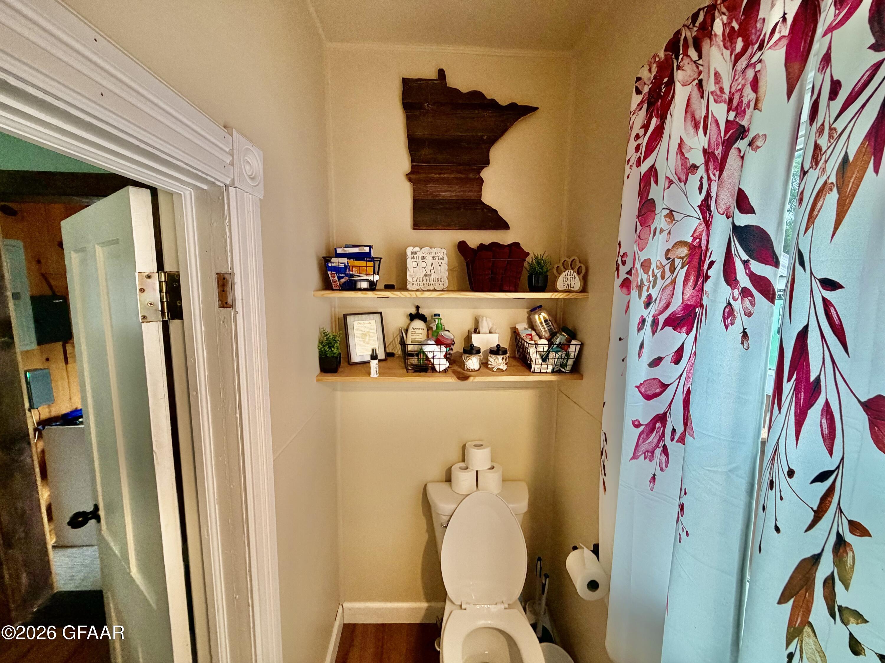 main property photo 12