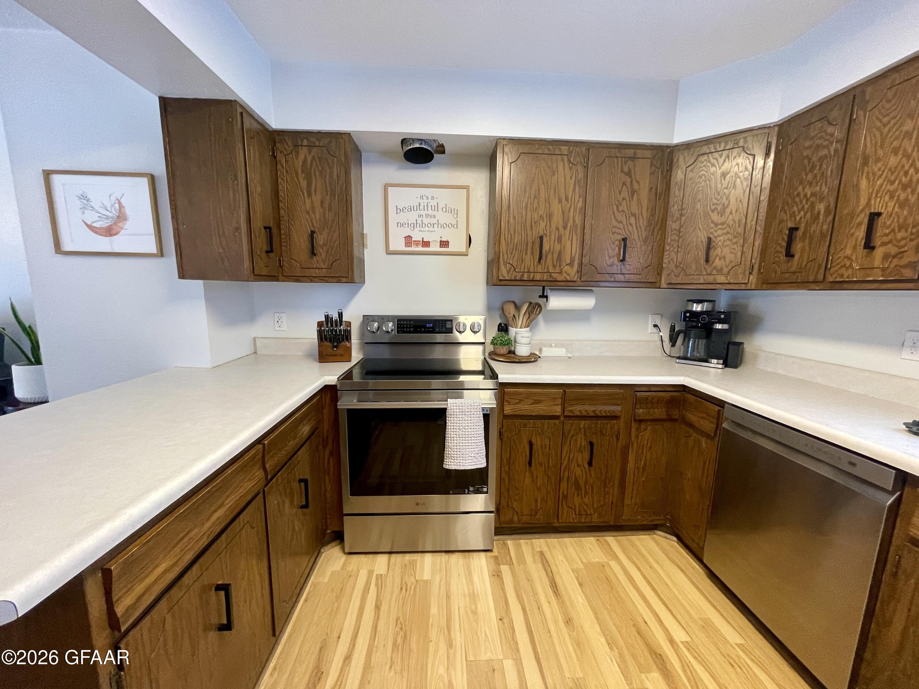 property viewer photo 6