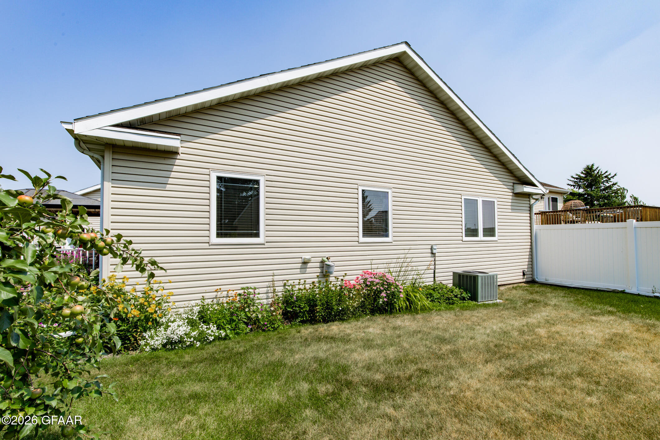main property photo 50