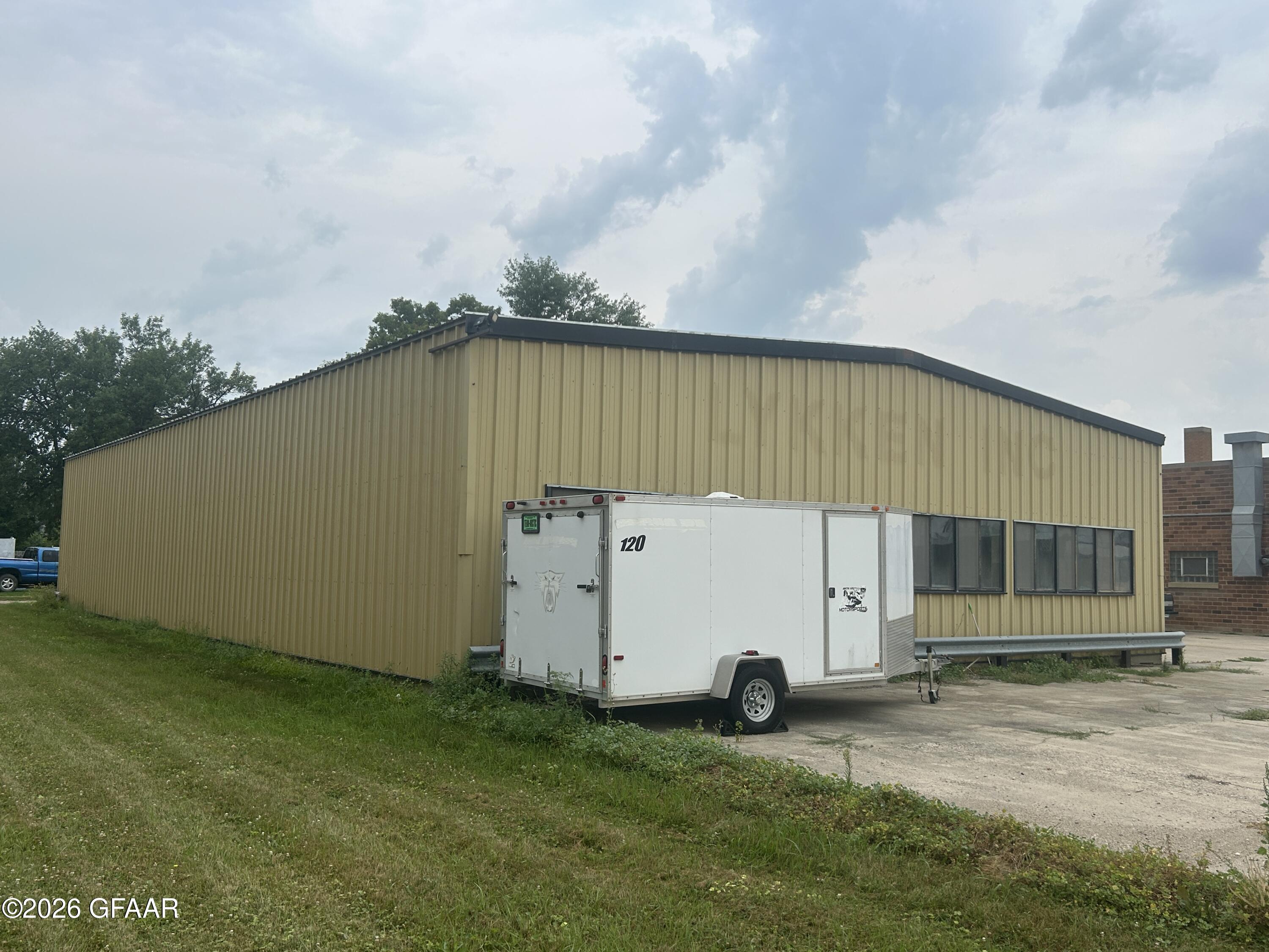 main property photo 22