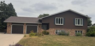 image of property with 3 Bed | 3 Bath | 3,660 Sqft