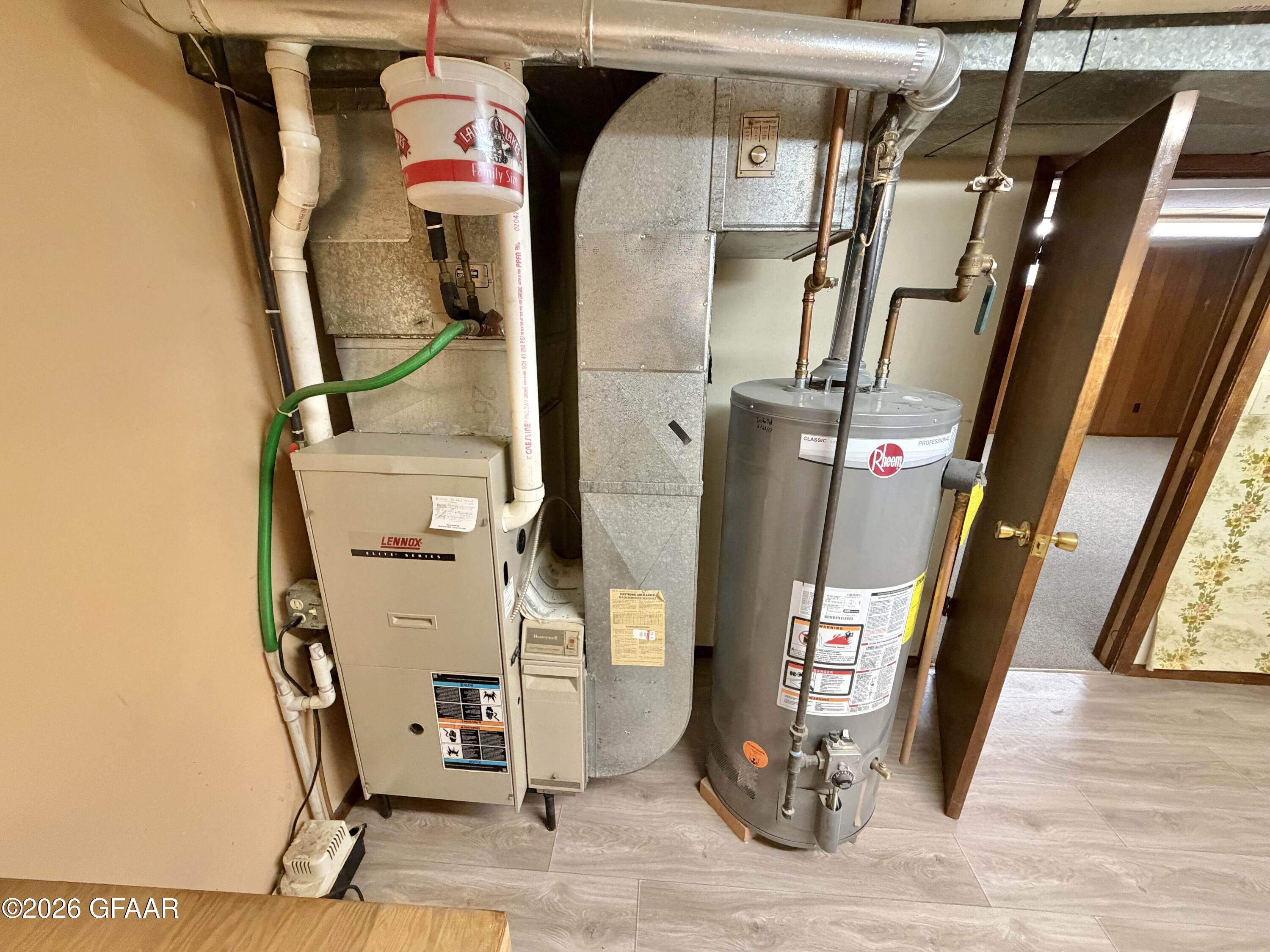 main property photo 17