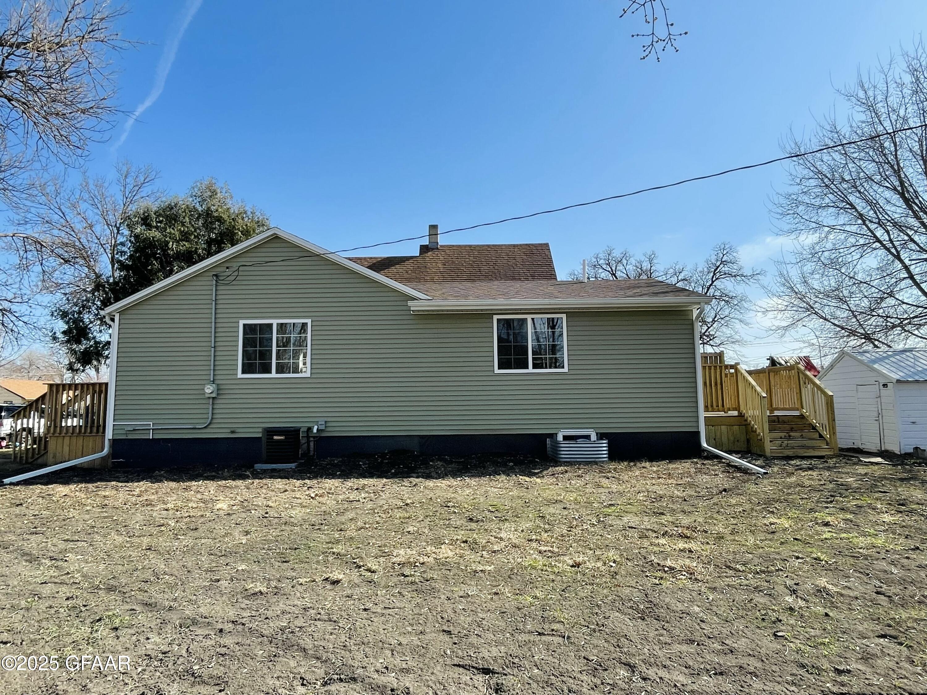 main property photo 22