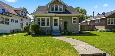 image of property with 3 Bed | 2 Bath | 2,136 Sqft