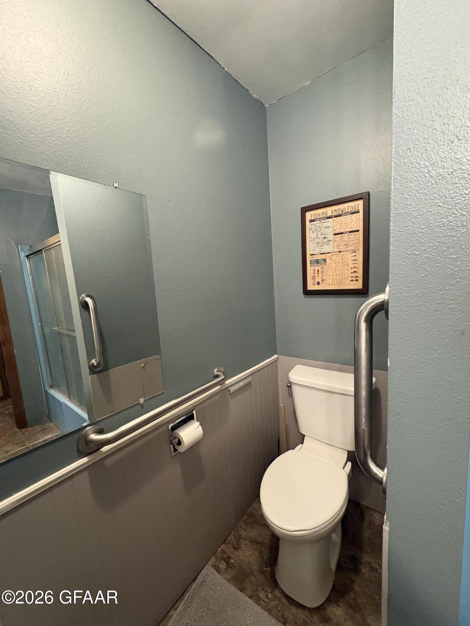main property photo 13