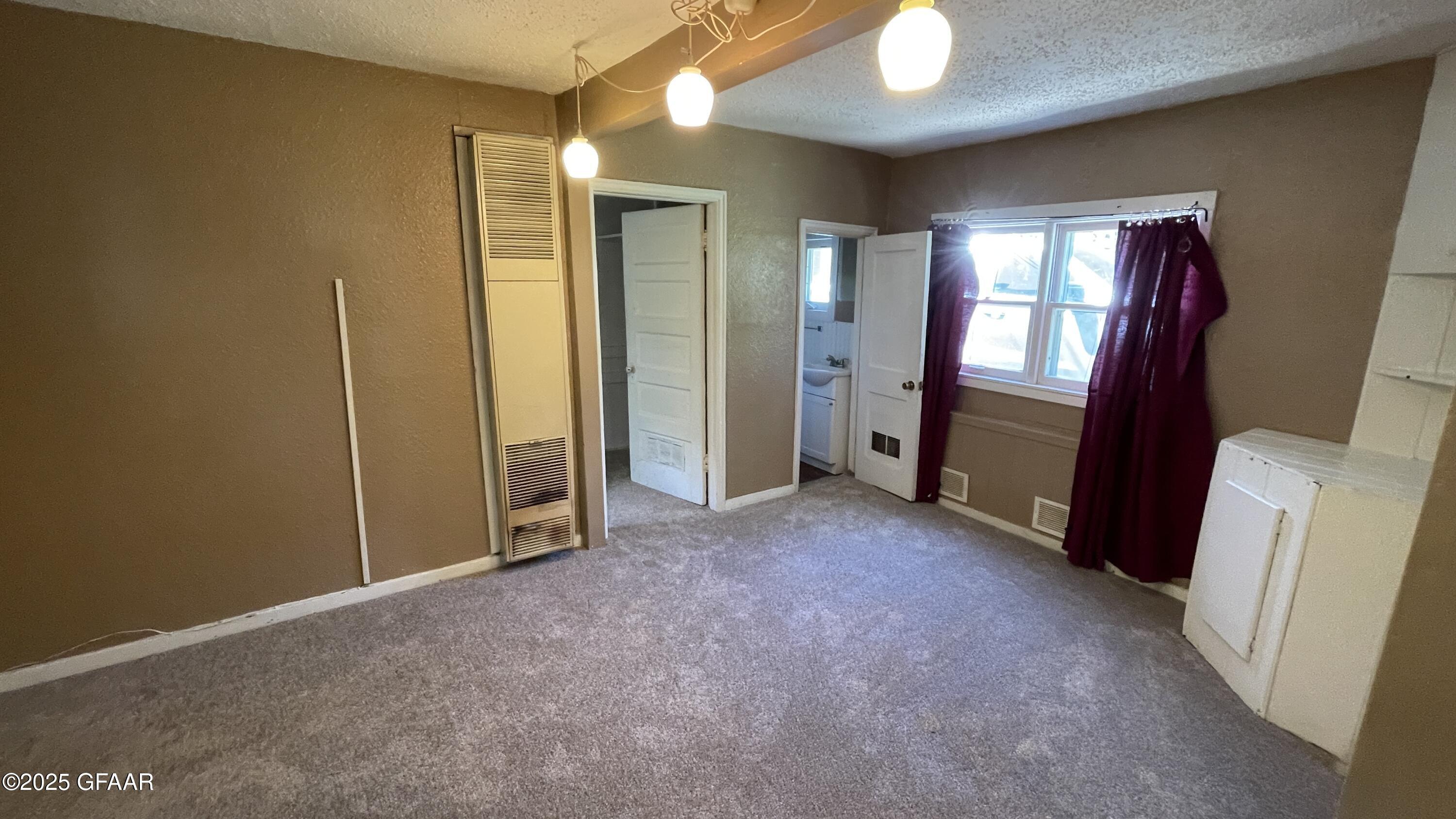 property viewer photo 12