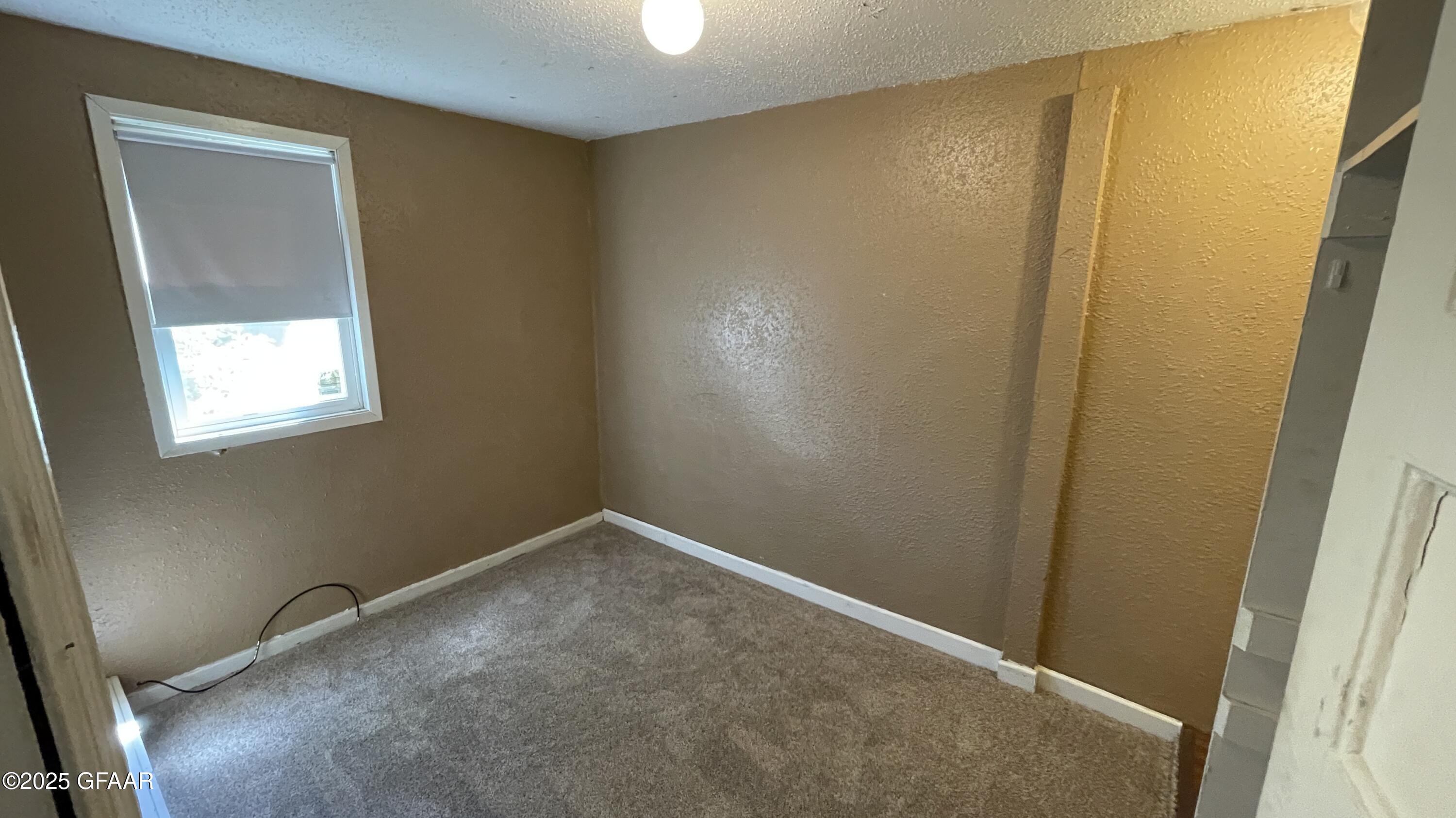 property viewer photo 18