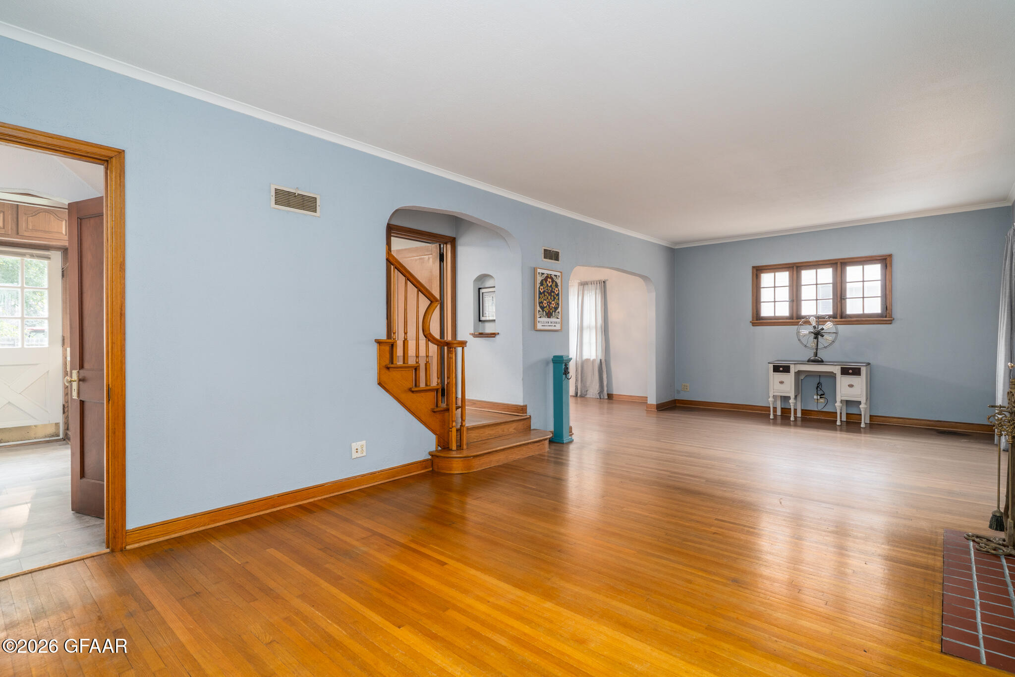 main property photo 11