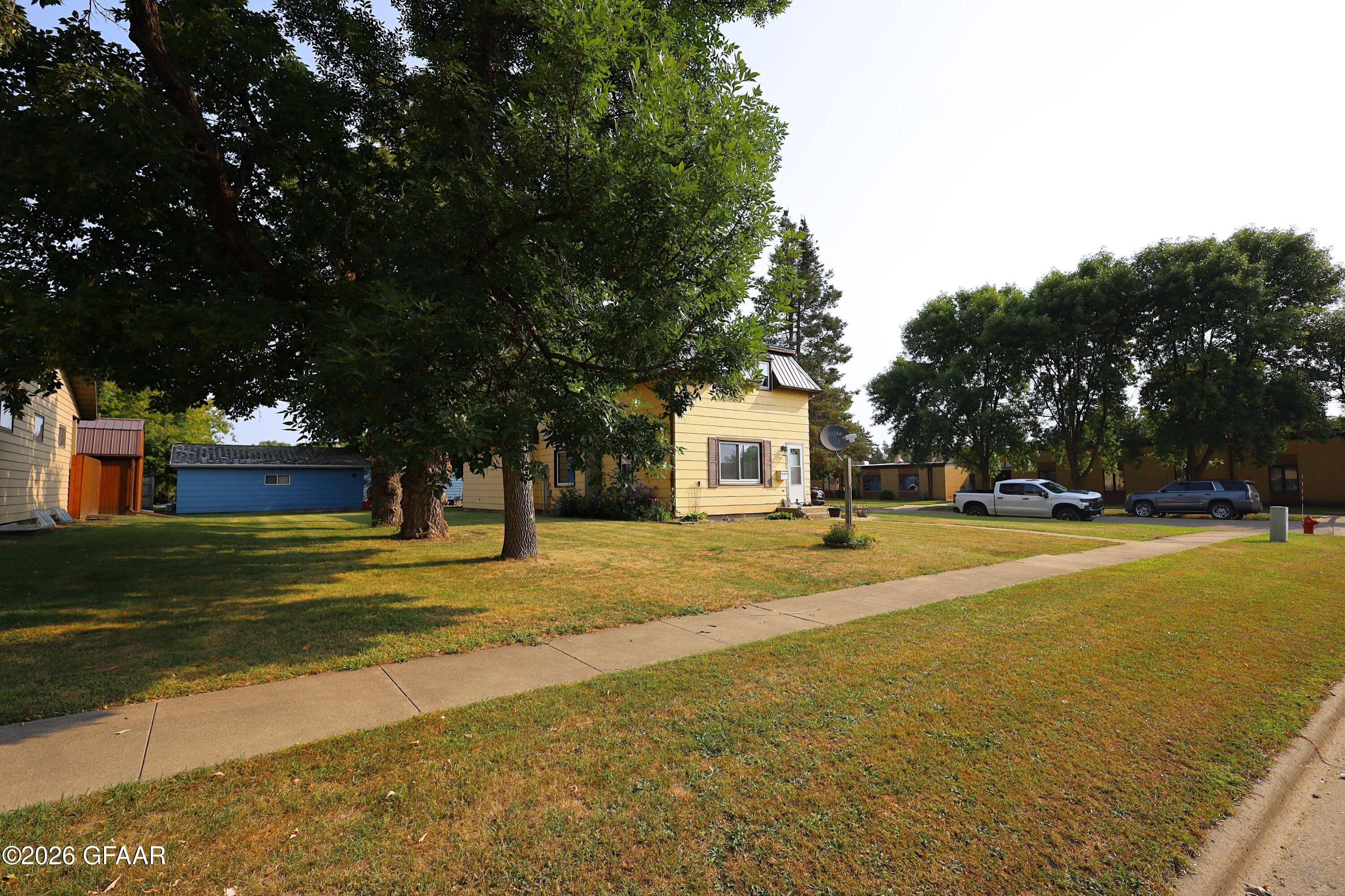main property photo 17