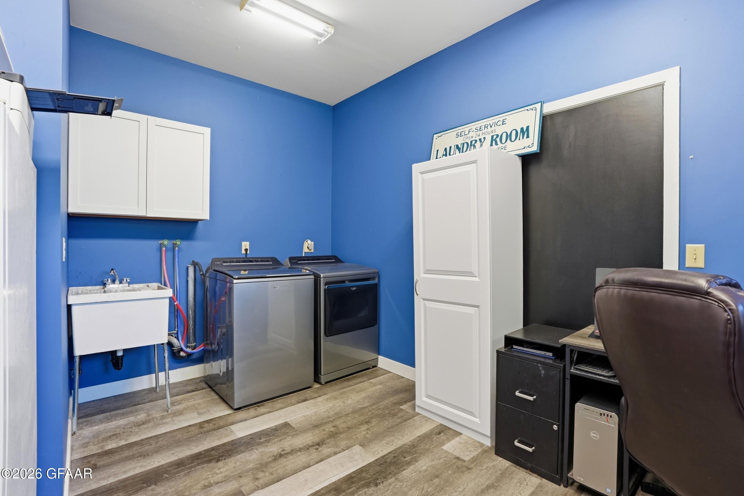 main property photo 24